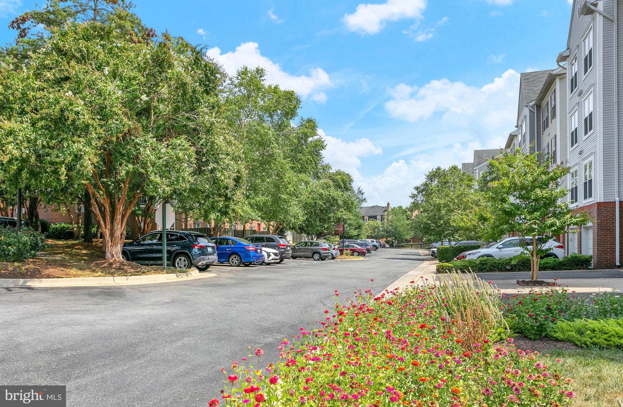 HILLWOOD - Residential