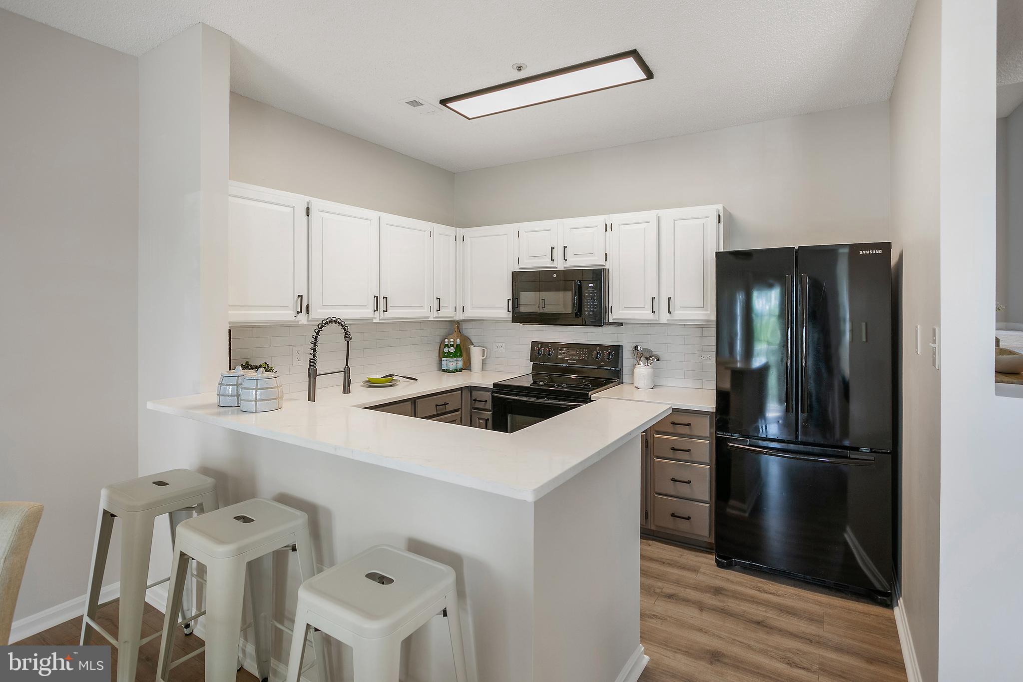 HILLWOOD - Residential