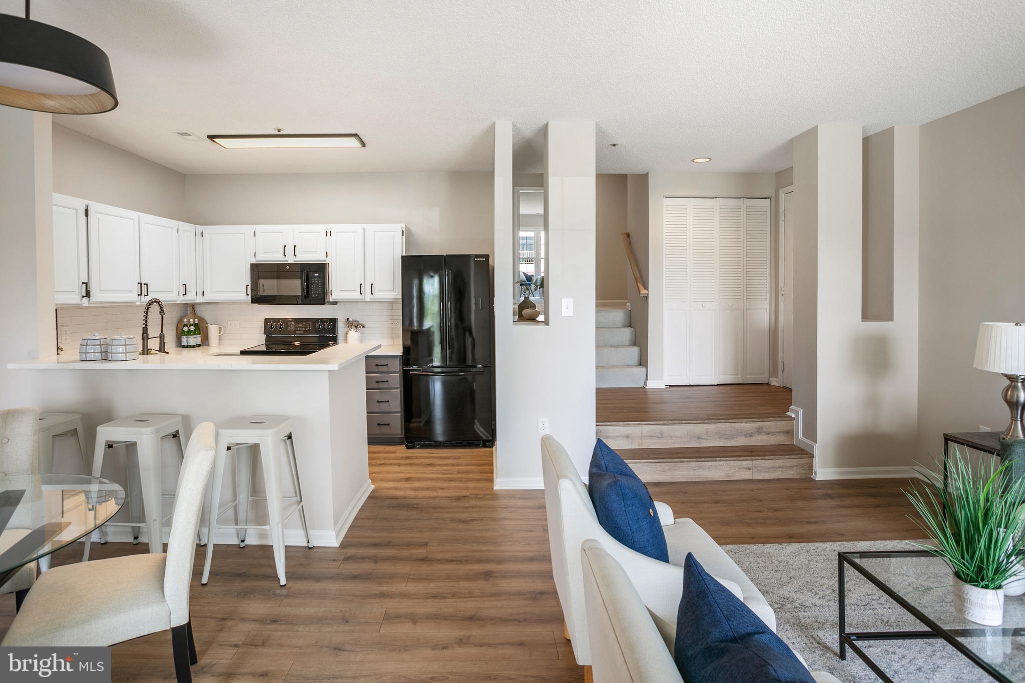 HILLWOOD - Residential