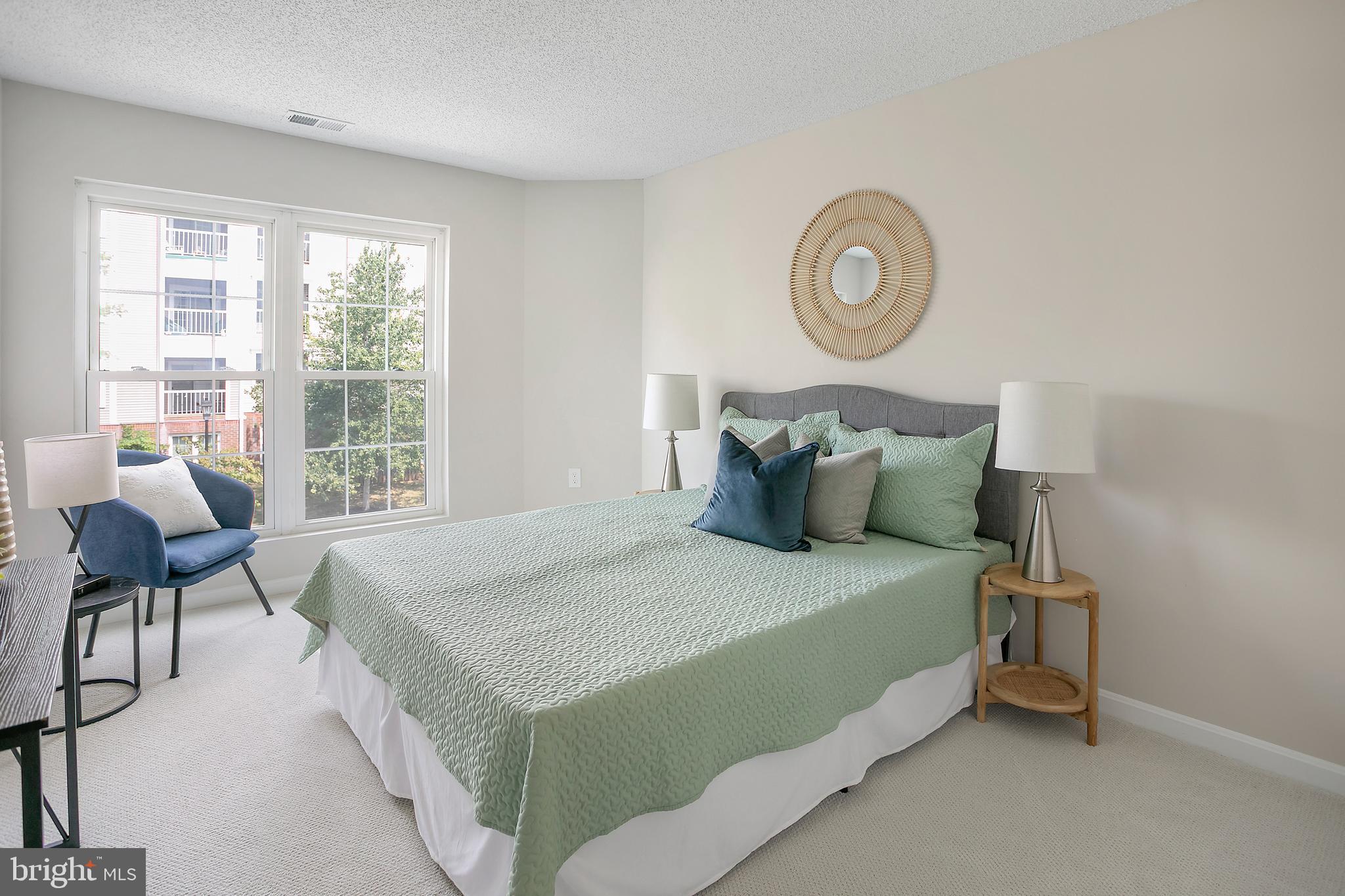 HILLWOOD - Residential