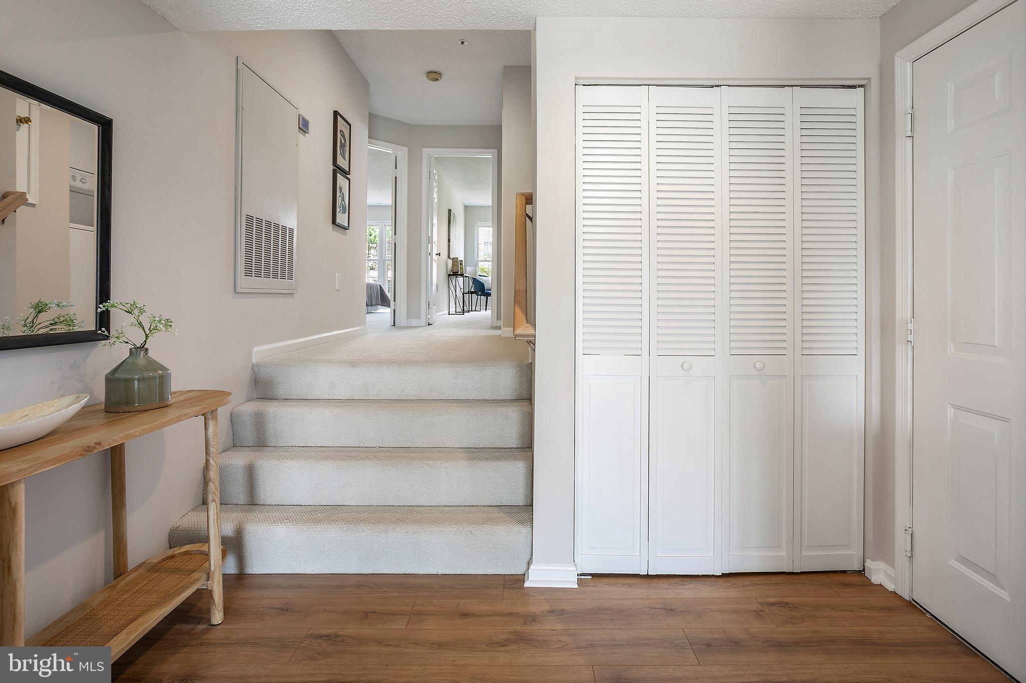 HILLWOOD - Residential