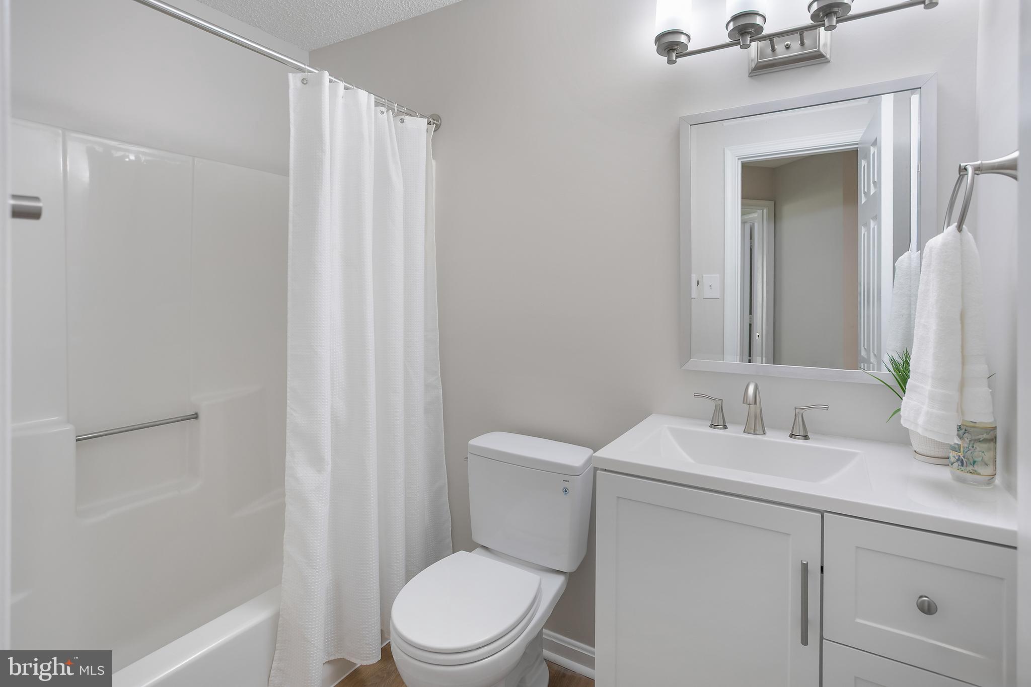 HILLWOOD - Residential