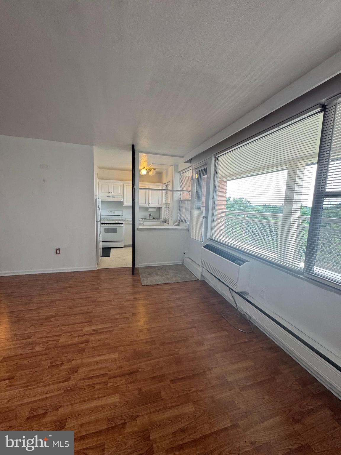 ELKINS PARK HOUSE - Residential