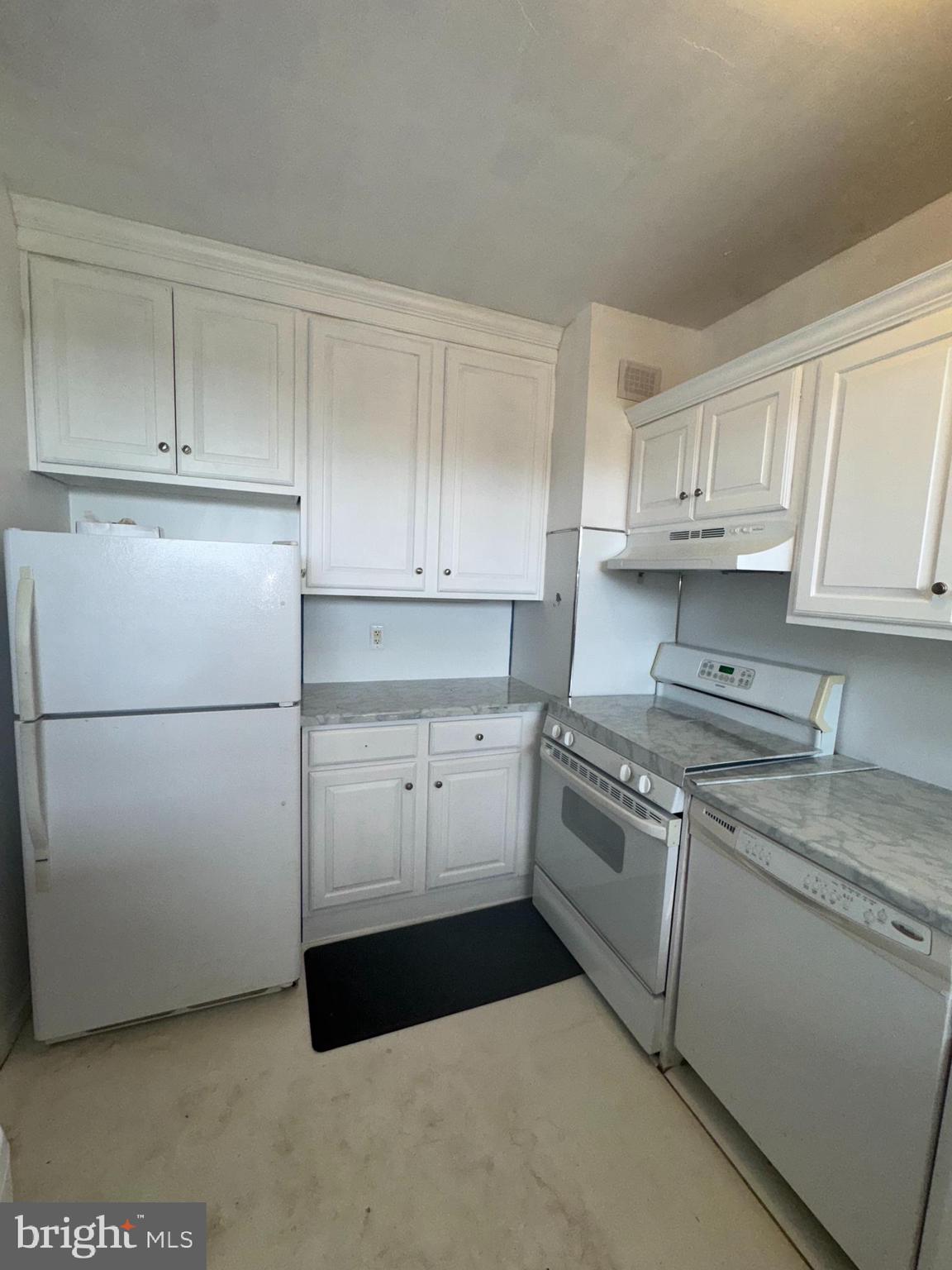 ELKINS PARK HOUSE - Residential