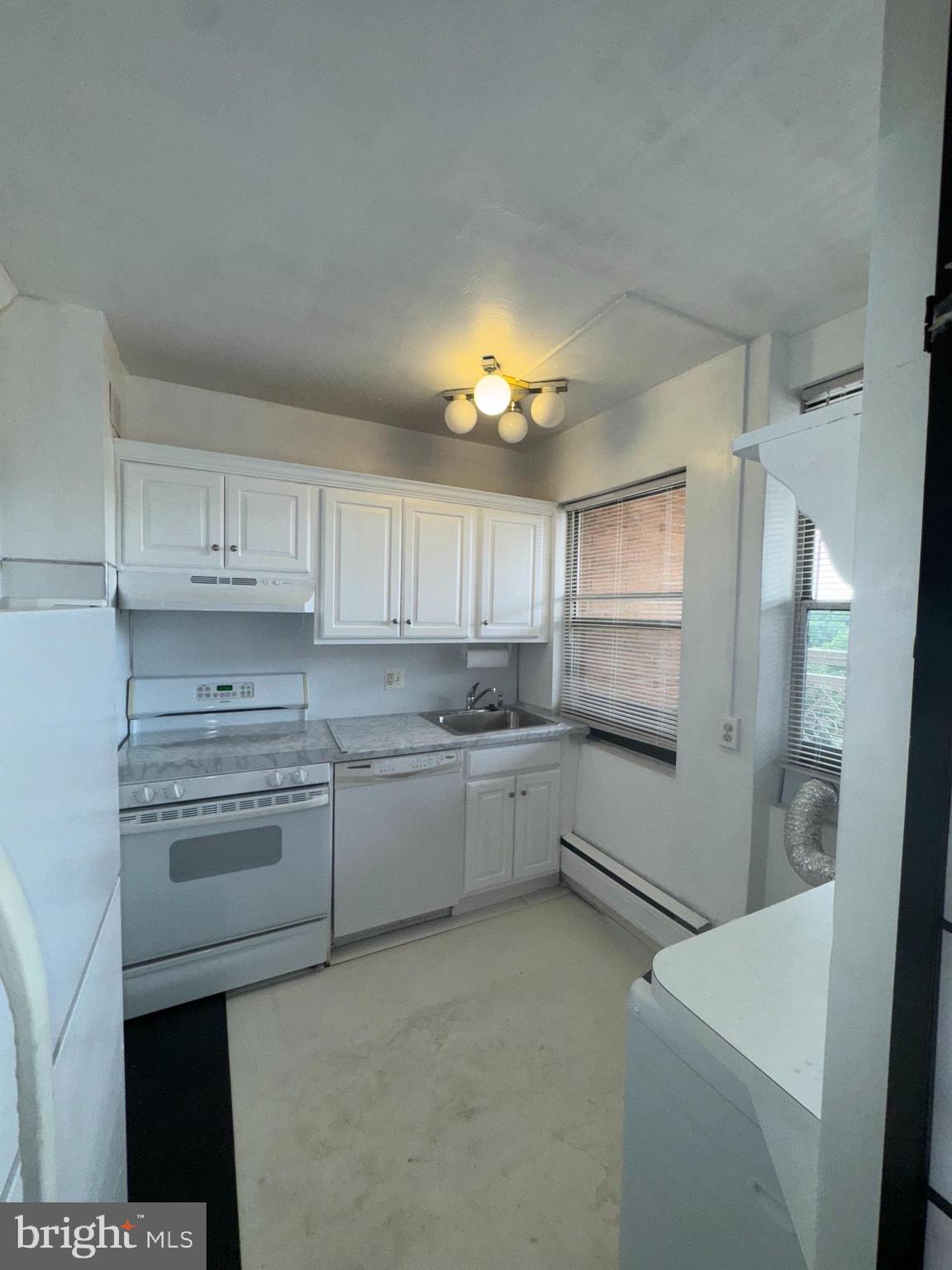 ELKINS PARK HOUSE - Residential