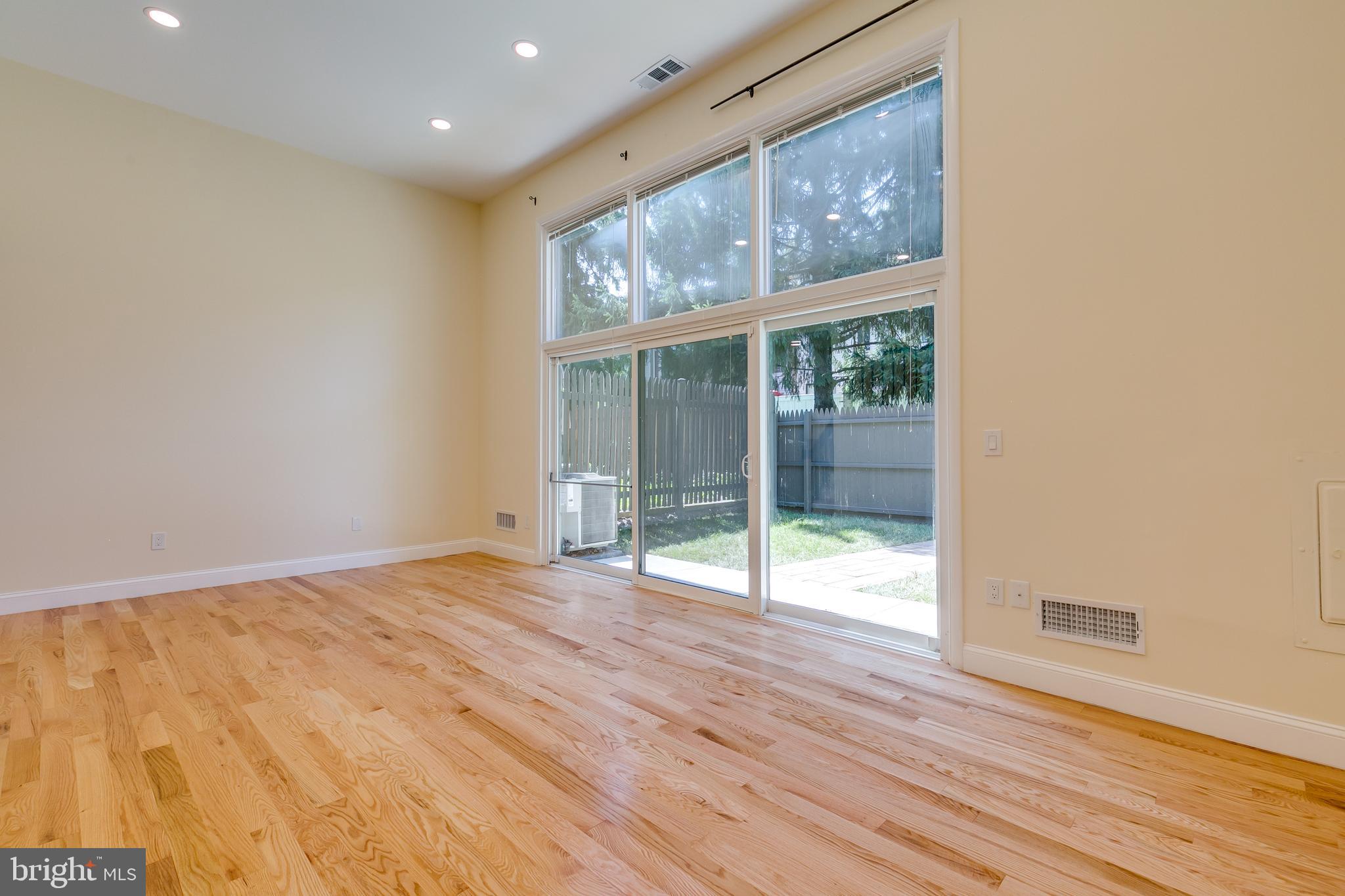 THOMAS CHOICE - Residential