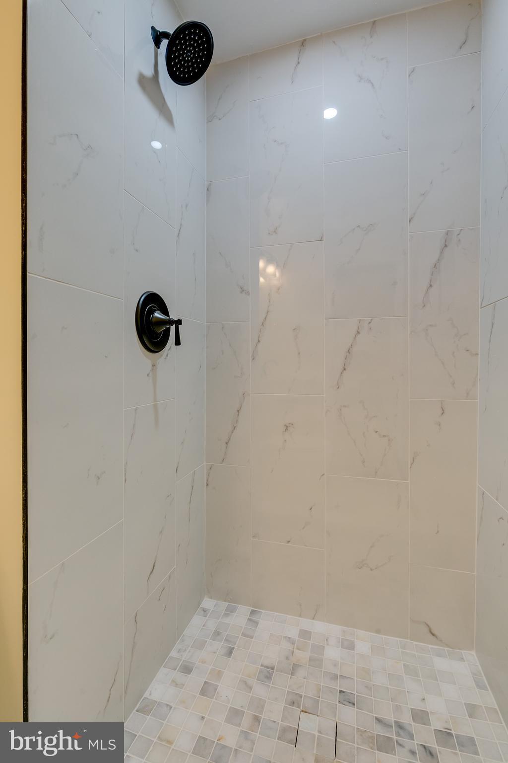 THOMAS CHOICE - Residential