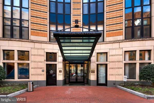 400 MASSACHUSETTS AVENUE NW 817