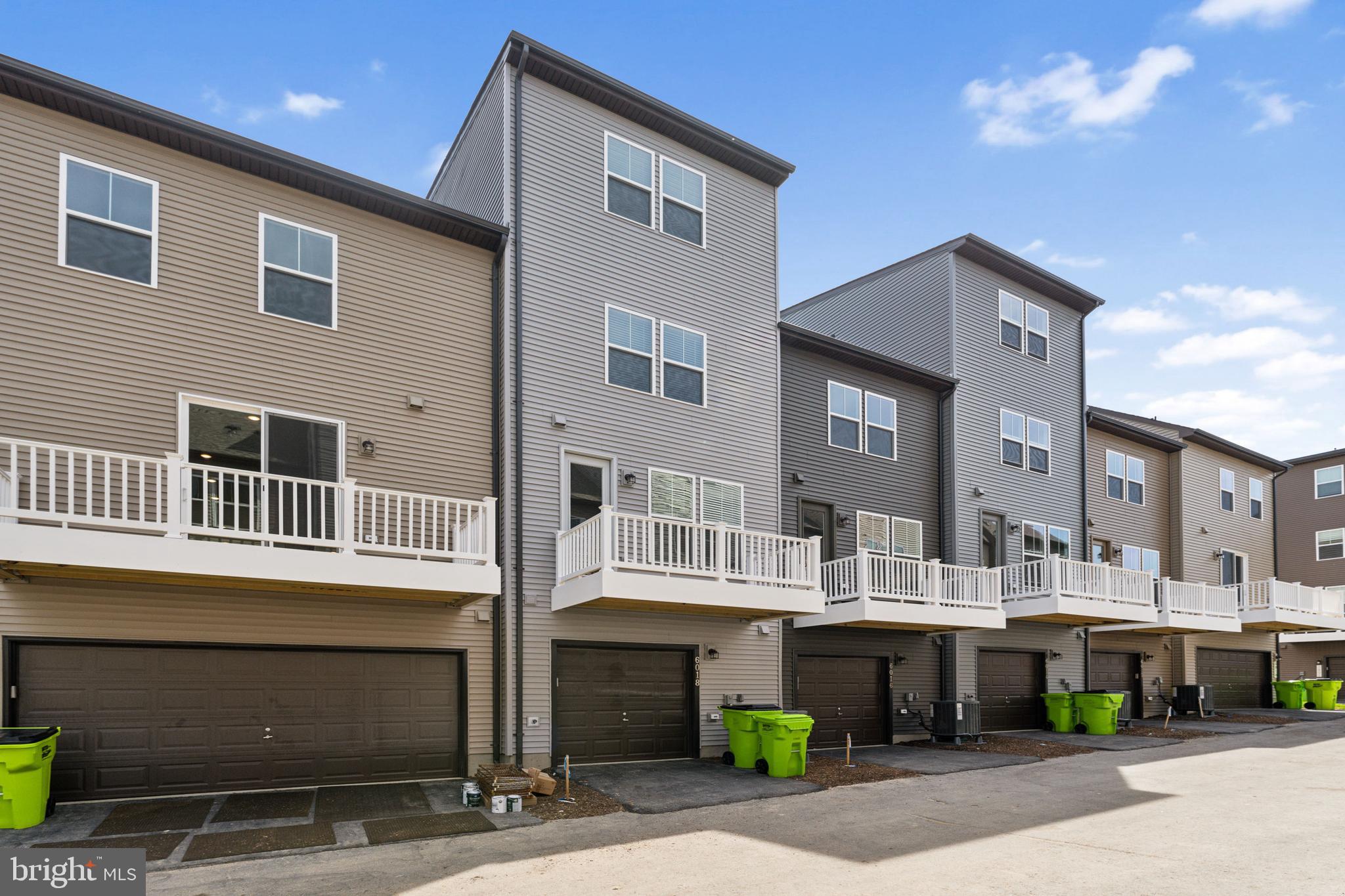 GATEWAY WEST - Residential Lease