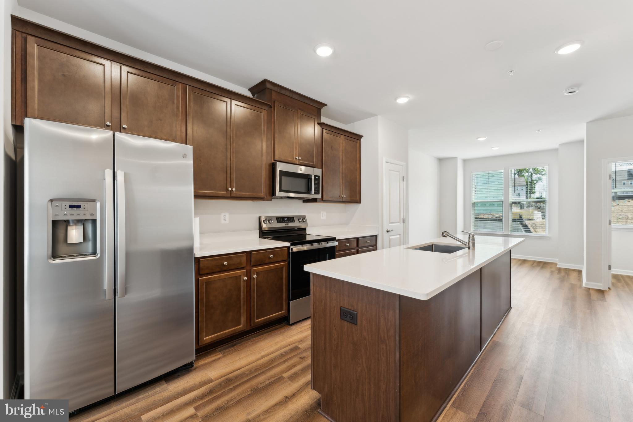 GATEWAY WEST - Residential Lease