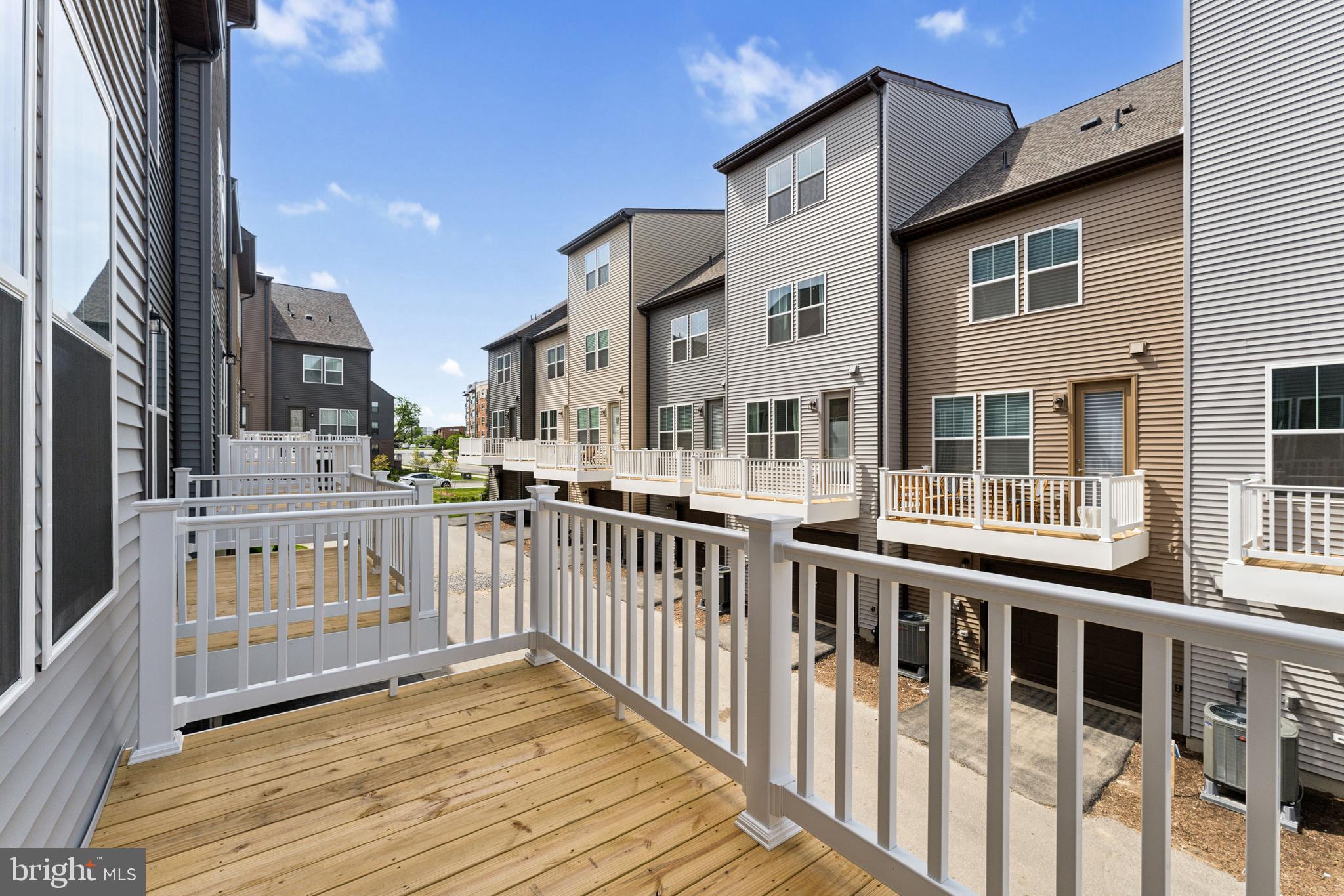 GATEWAY WEST - Residential Lease