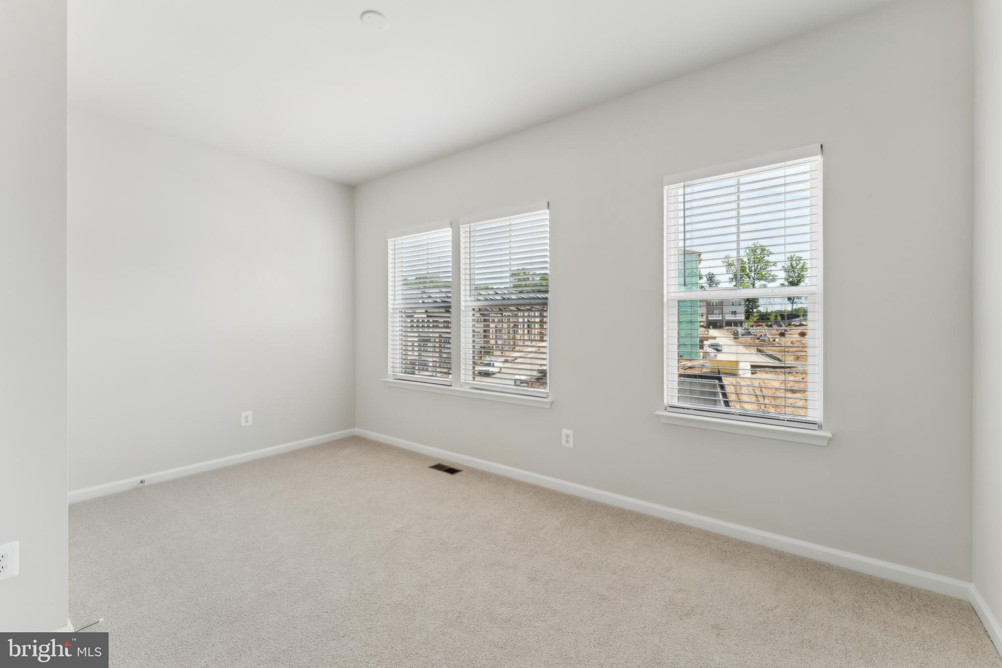 GATEWAY WEST - Residential Lease