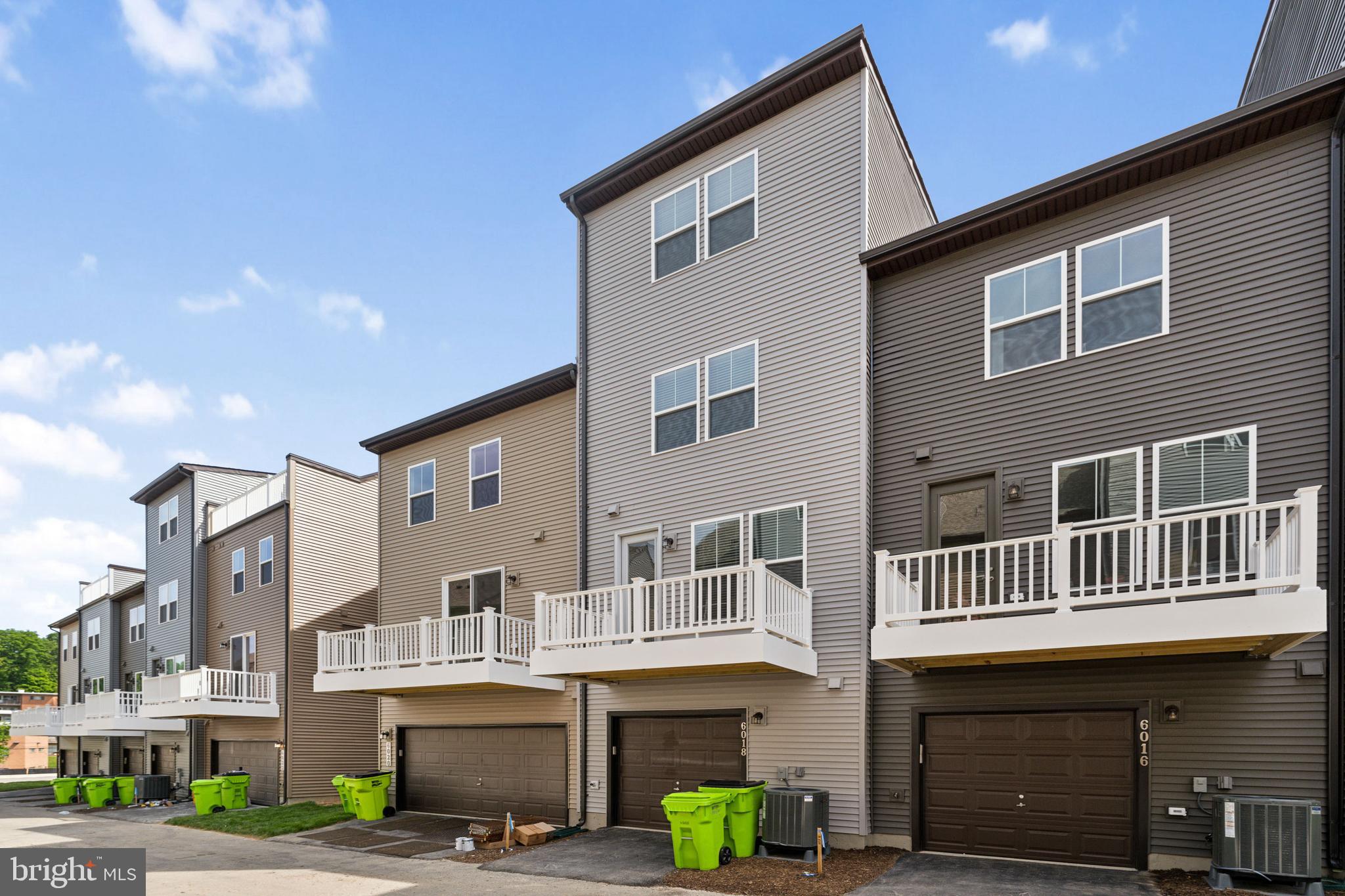 GATEWAY WEST - Residential Lease