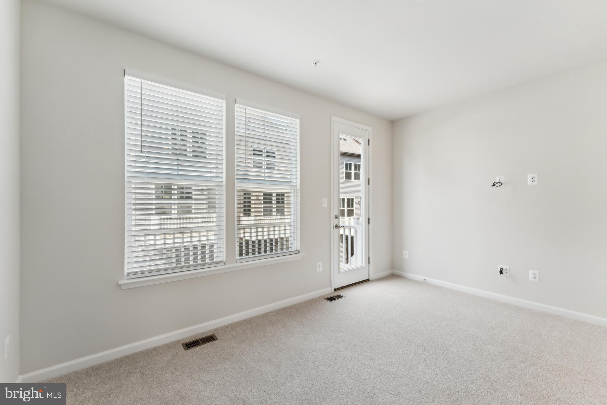 GATEWAY WEST - Residential Lease