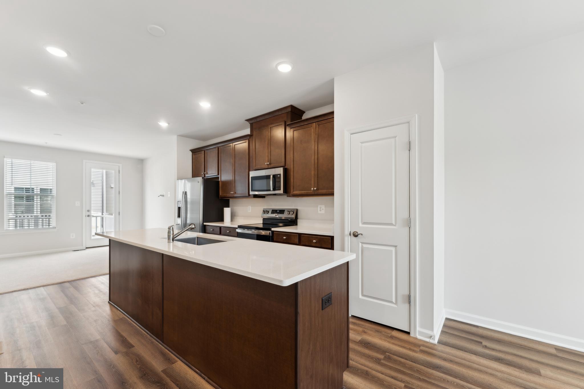 GATEWAY WEST - Residential Lease