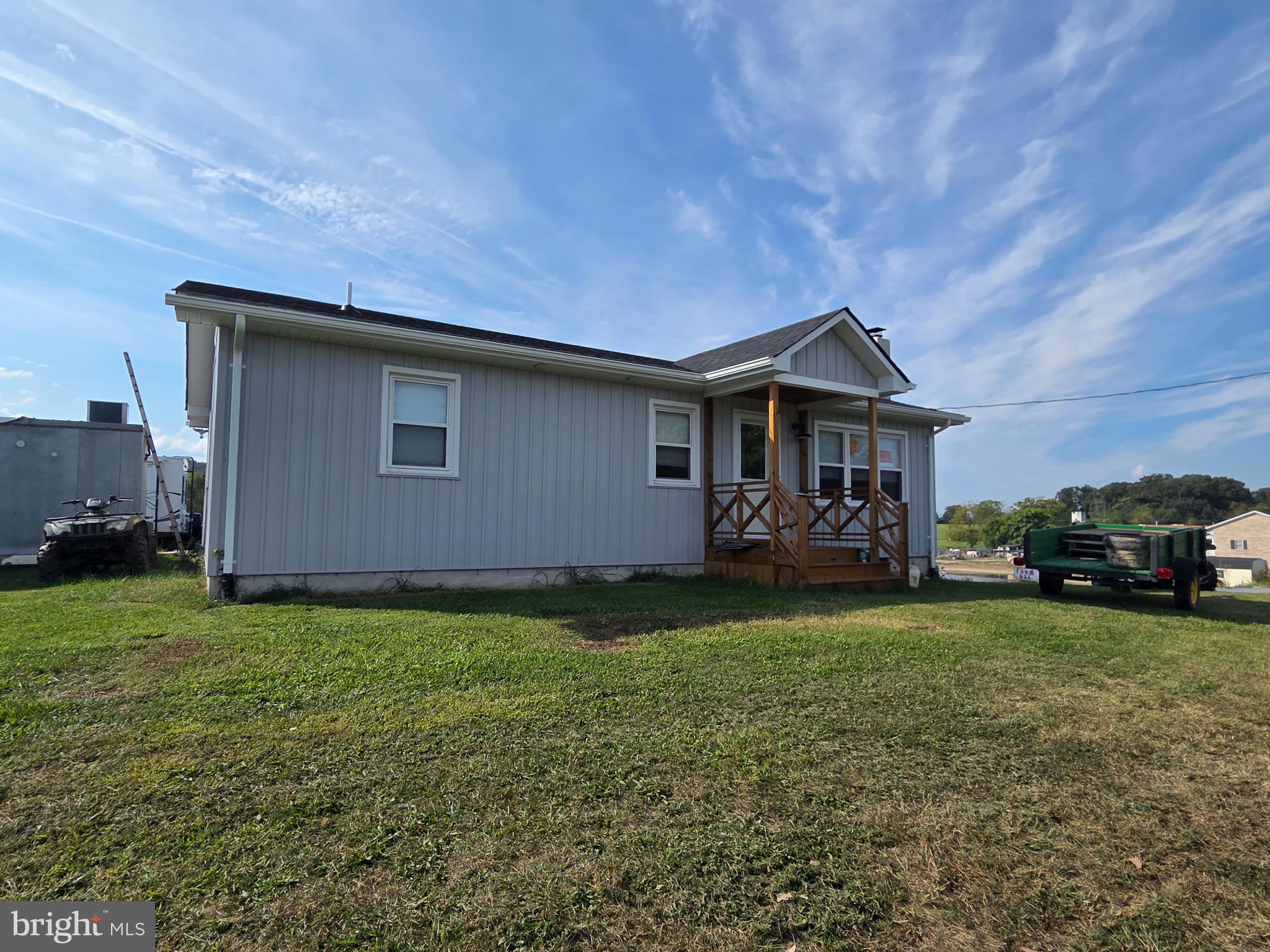 613 AIRPORT ROAD