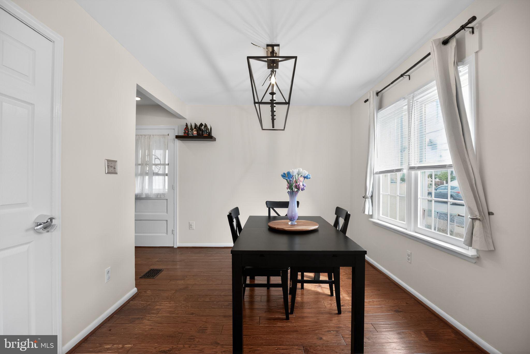 GLENSIDE - Residential