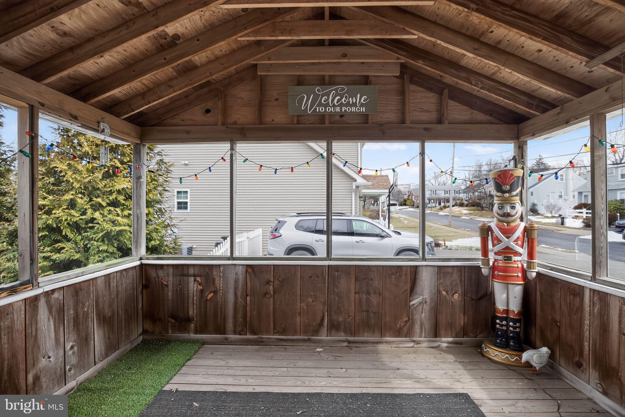 GLENSIDE - Residential