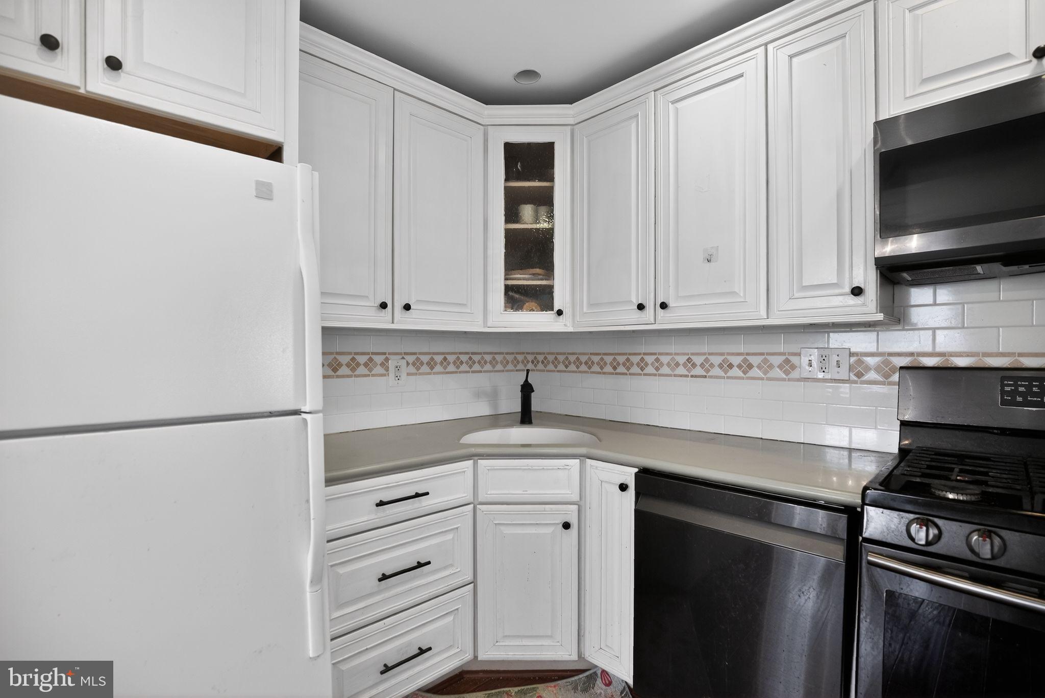 GLENSIDE - Residential