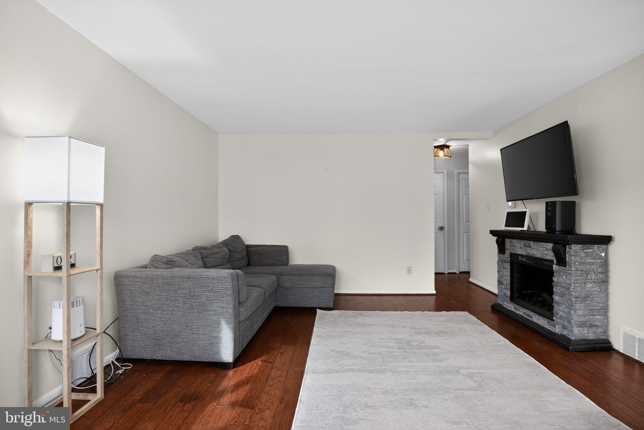 GLENSIDE - Residential