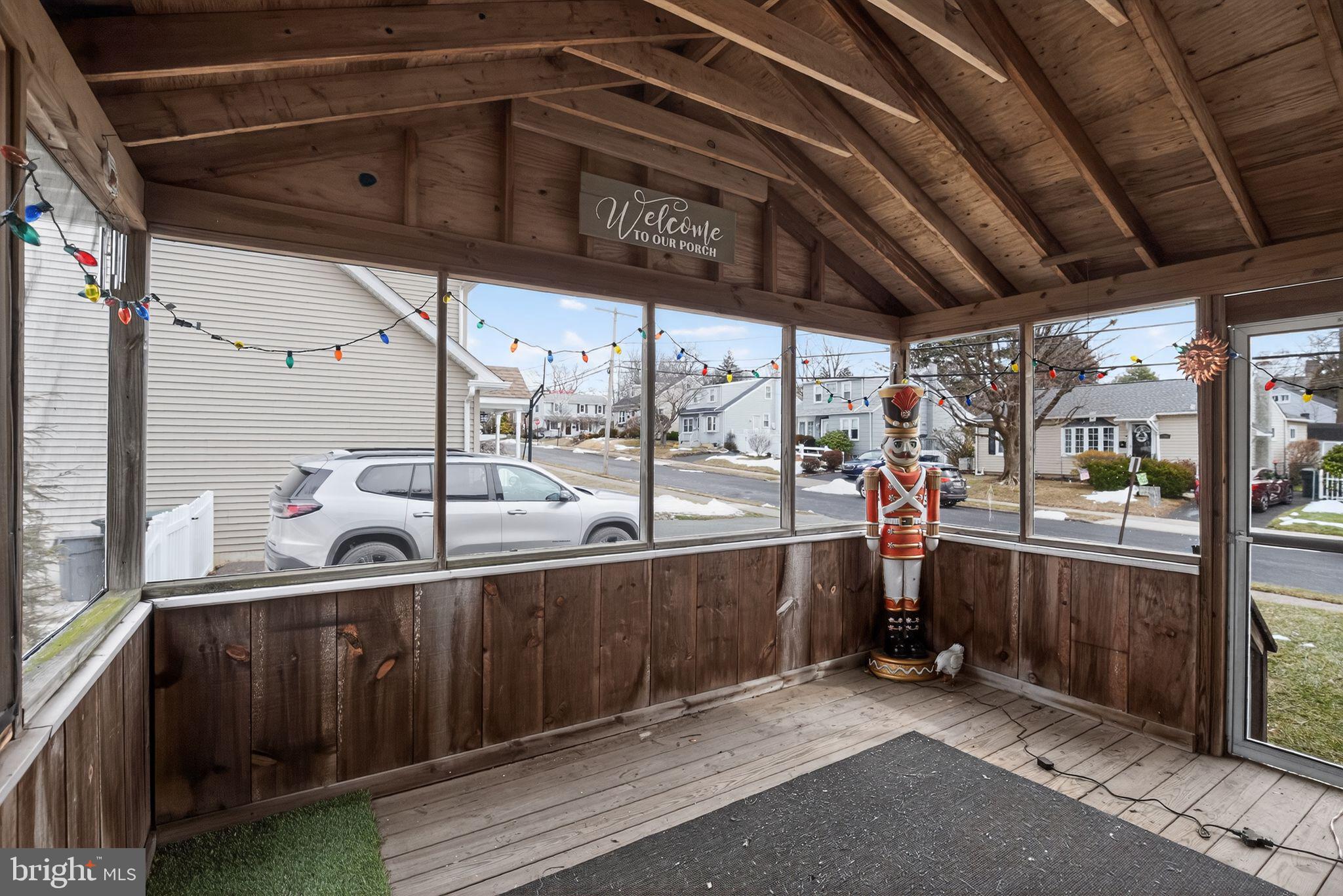 GLENSIDE - Residential