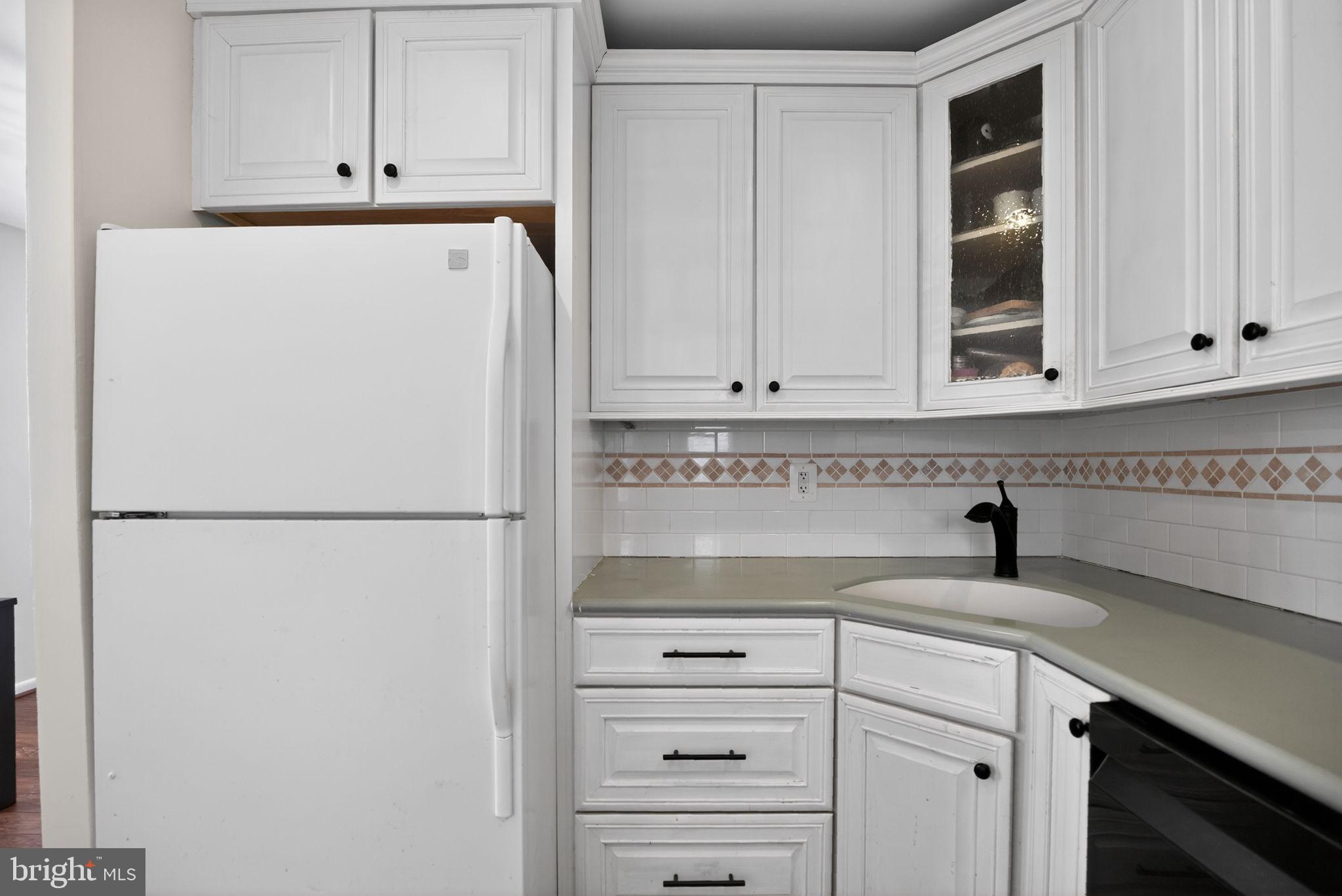 GLENSIDE - Residential