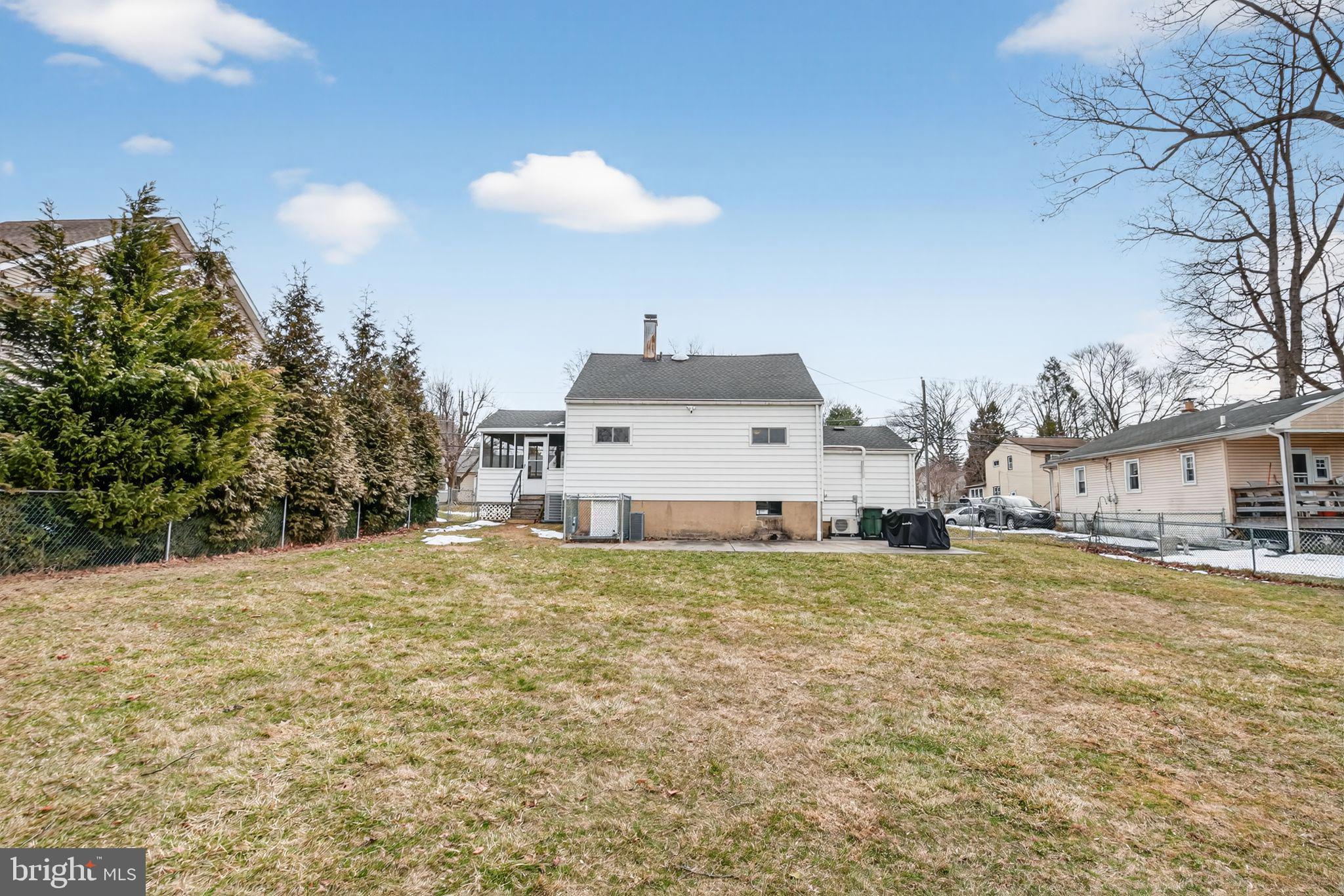 GLENSIDE - Residential