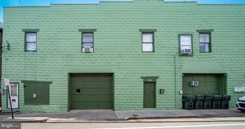 Photo of 39 N Mulberry St, HAGERSTOWN, MD 21740 (MLS # MDWA2034694)