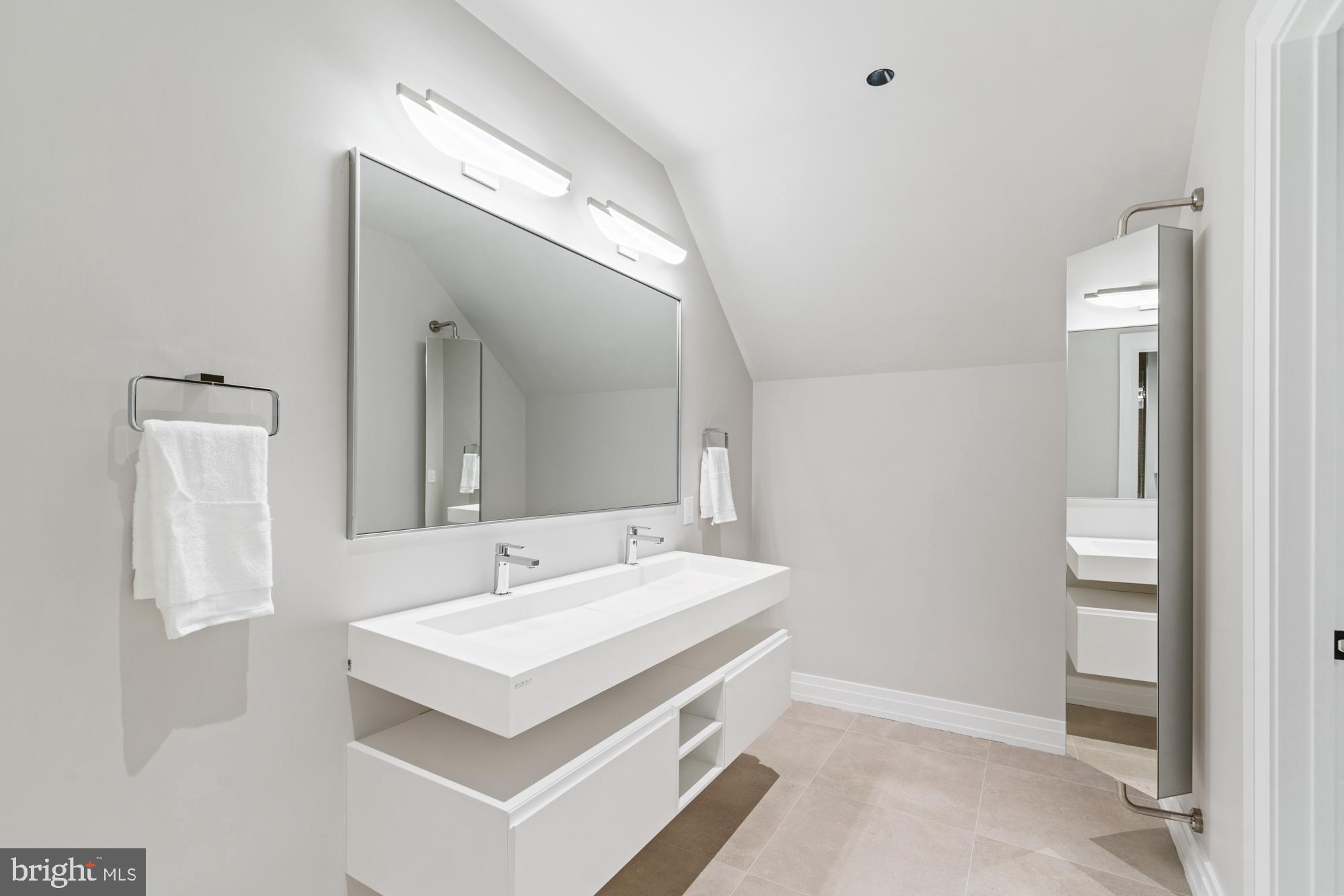 WINCHESTER ON THE SEVERN - Residential