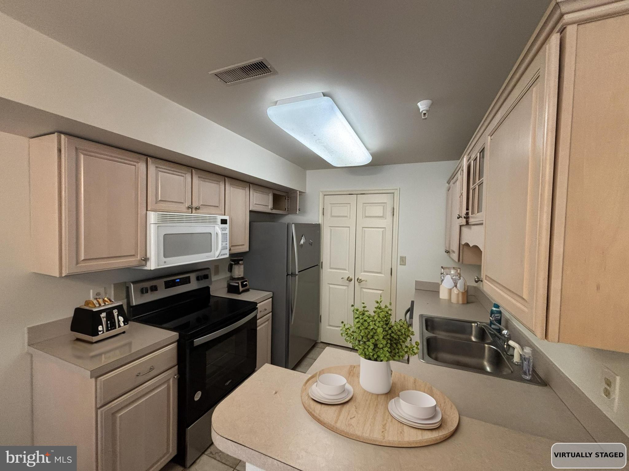 1101 SHUMAKER DRIVE 102