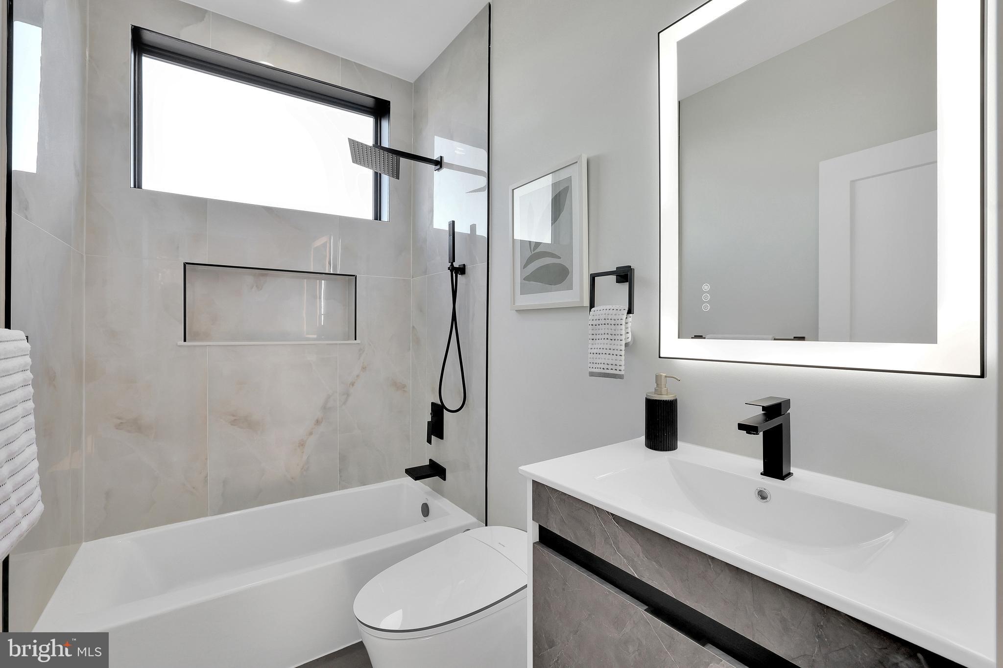 TAKOMA PARK - Residential