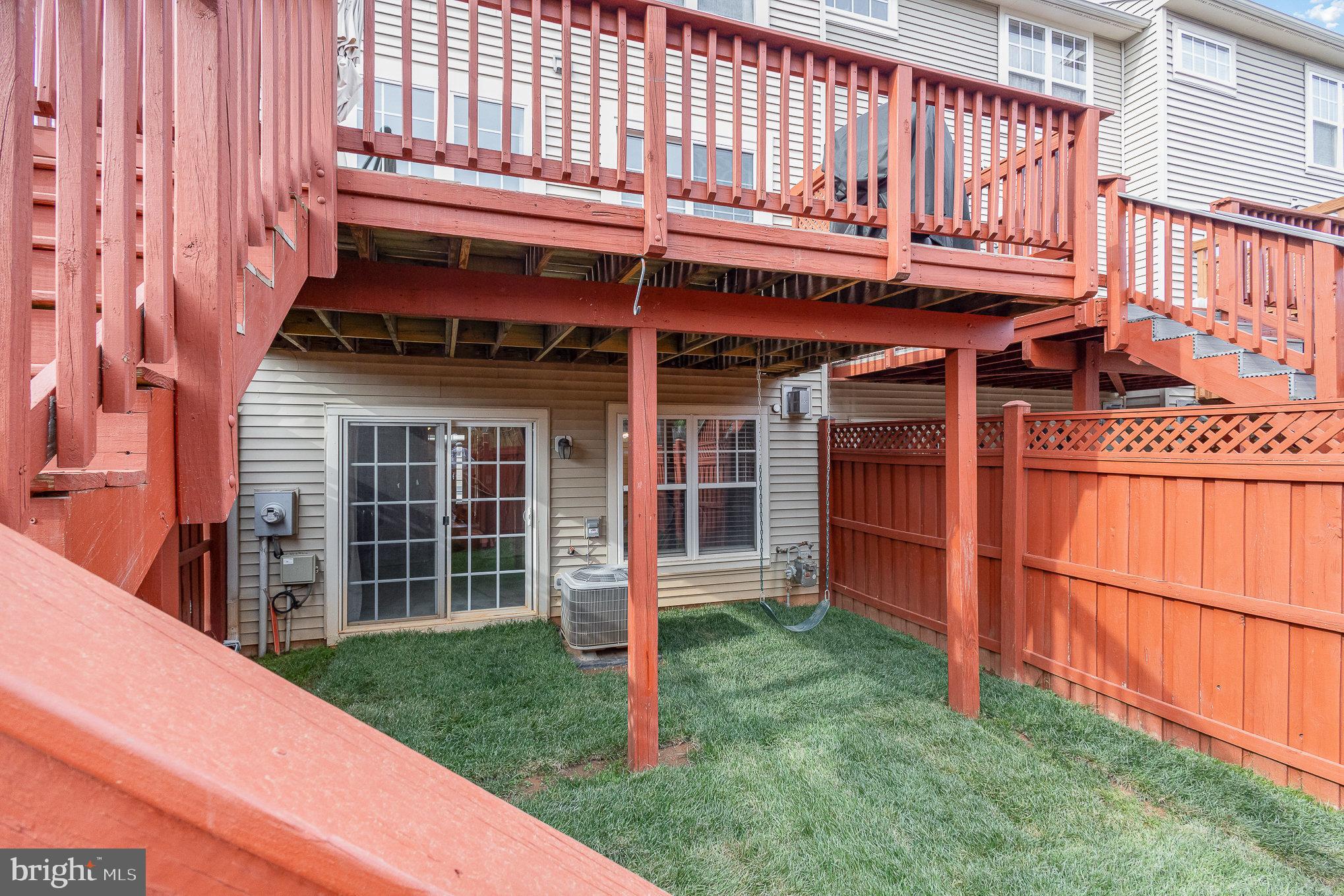 SIGNATURE AT BROADLANDS - Residential