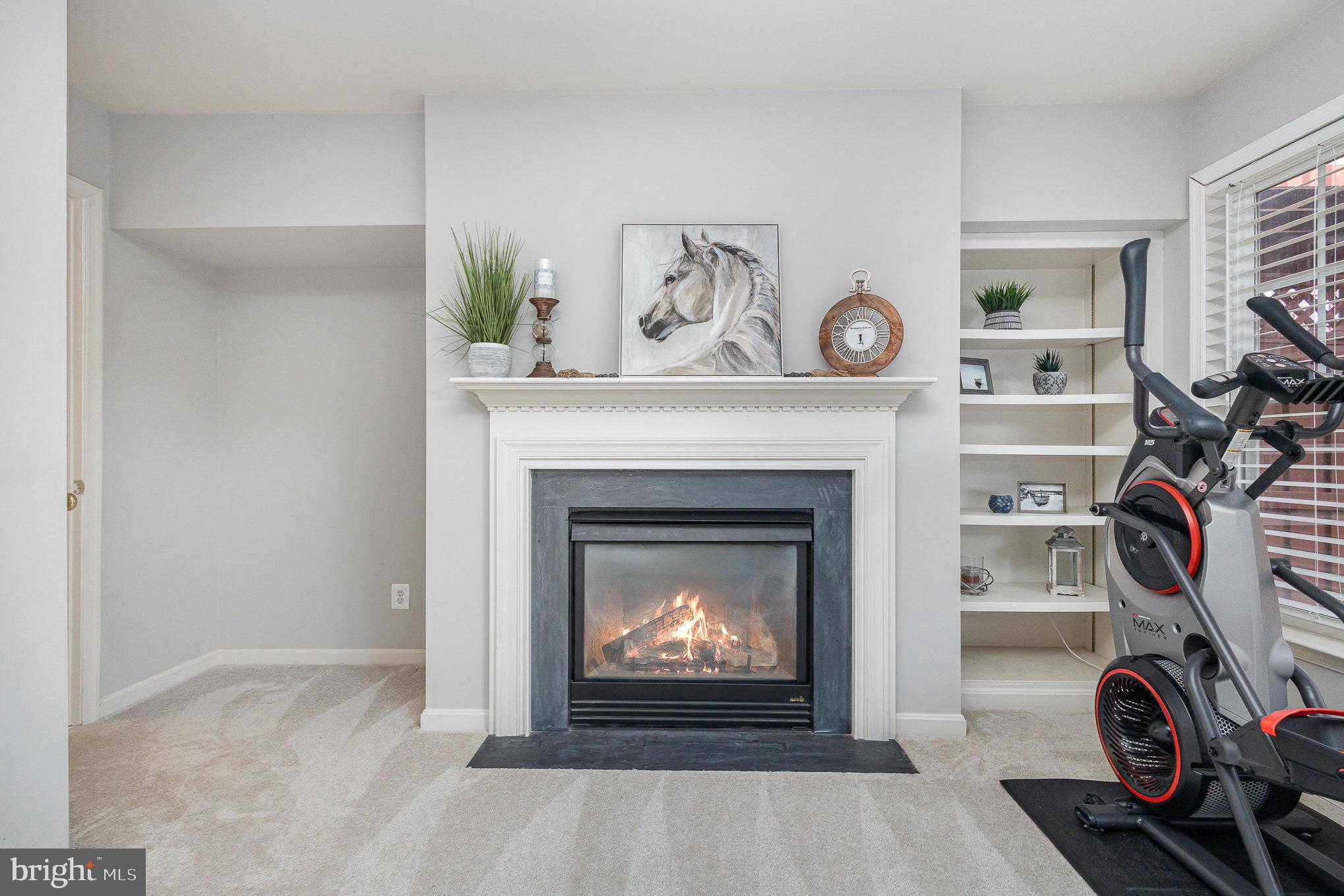 SIGNATURE AT BROADLANDS - Residential