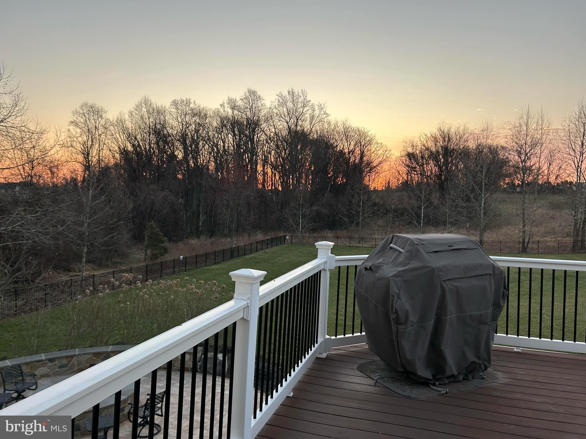 CATTAIL OVERLOOK - Residential