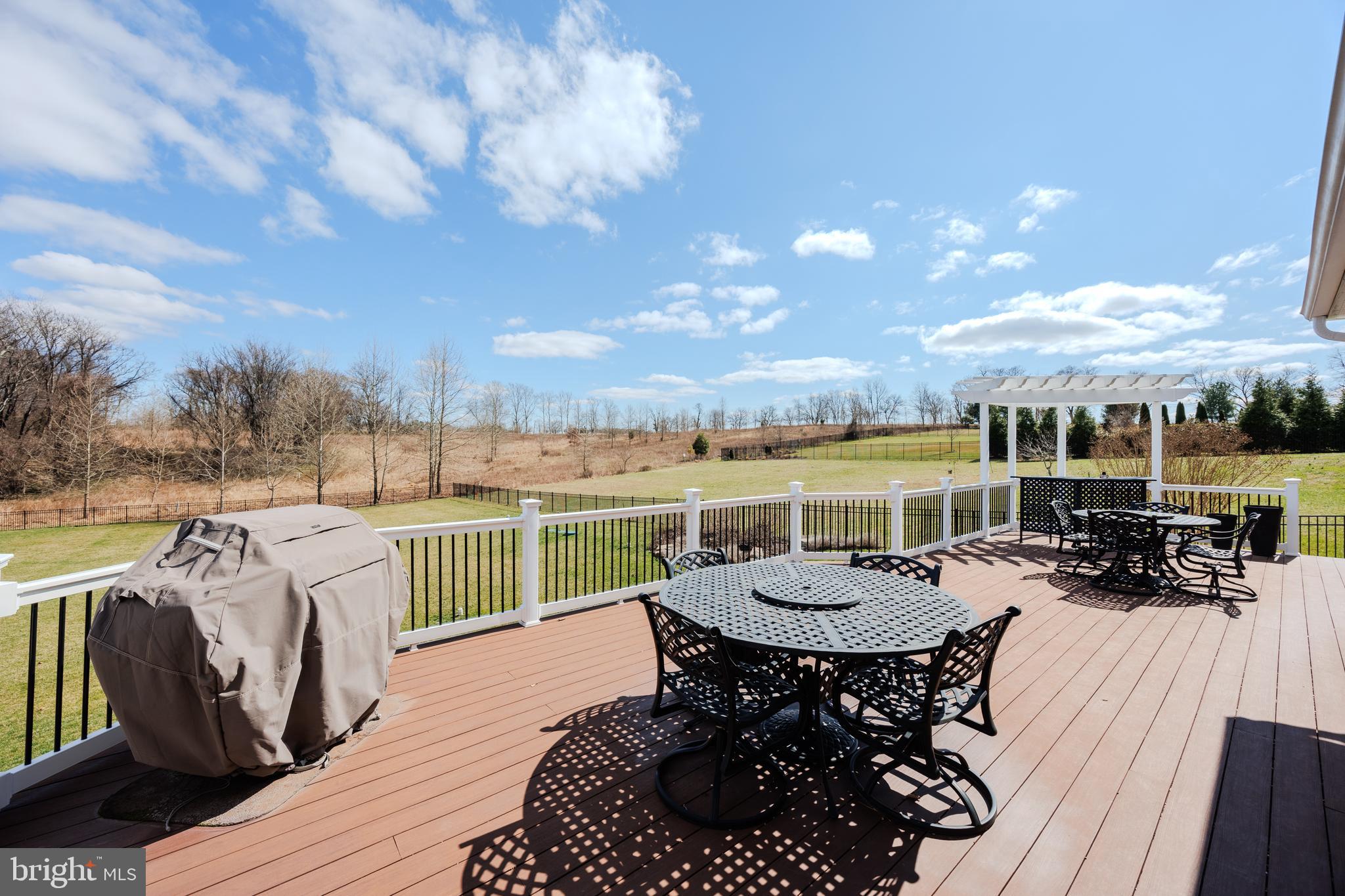 CATTAIL OVERLOOK - Residential