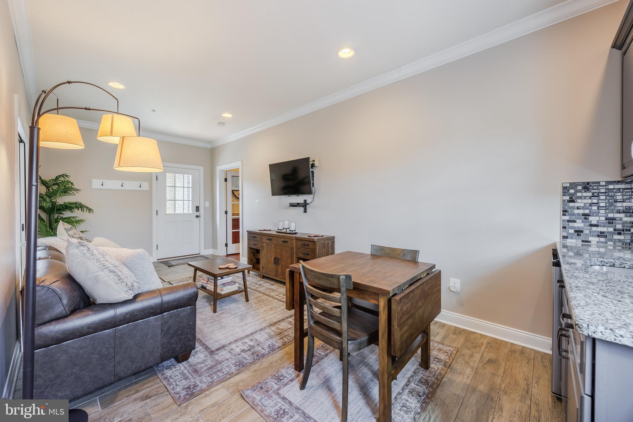 CATTAIL OVERLOOK - Residential