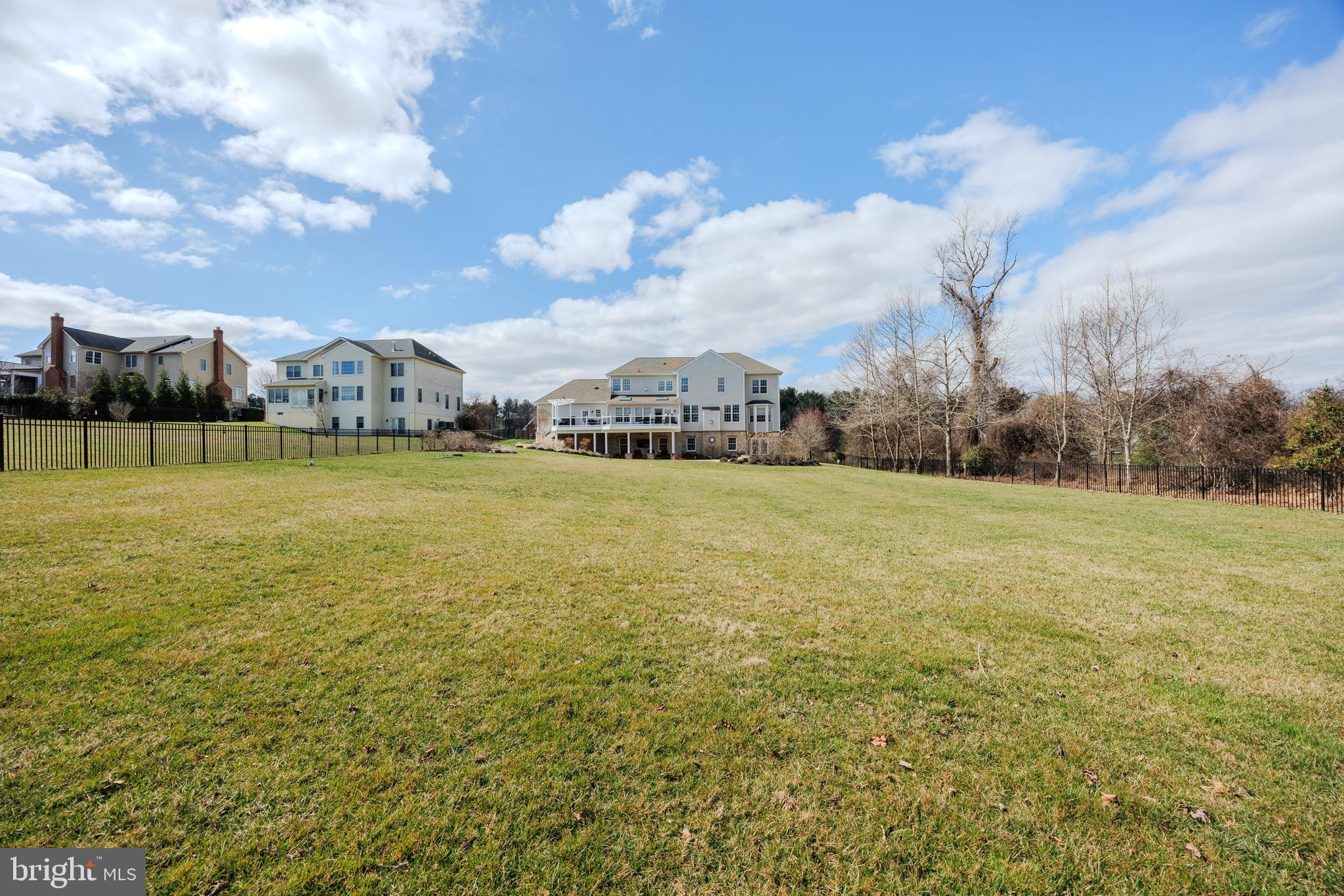CATTAIL OVERLOOK - Residential