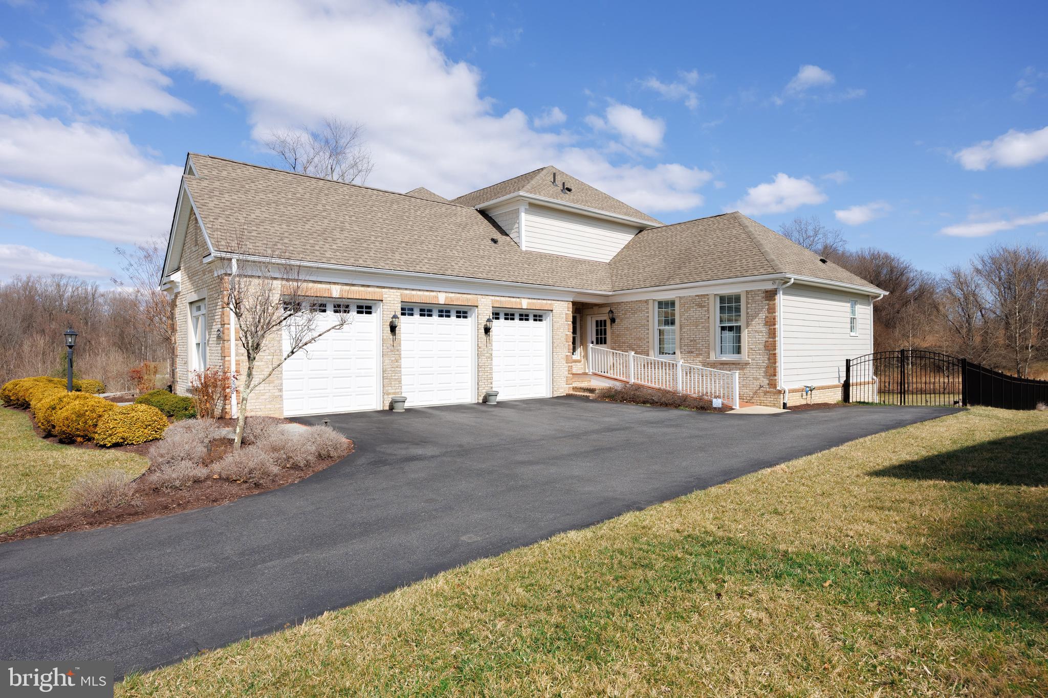 CATTAIL OVERLOOK - Residential