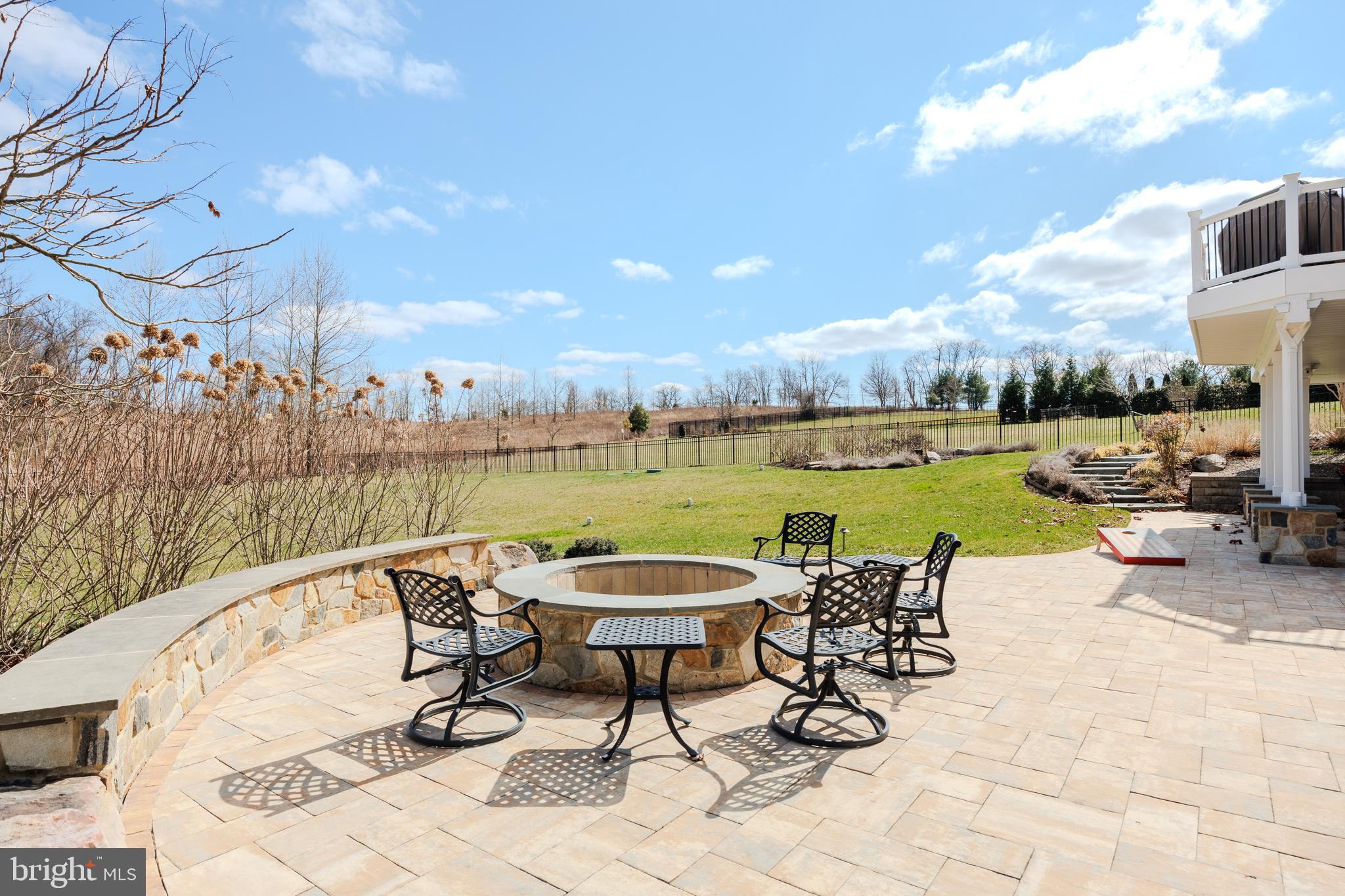 CATTAIL OVERLOOK - Residential