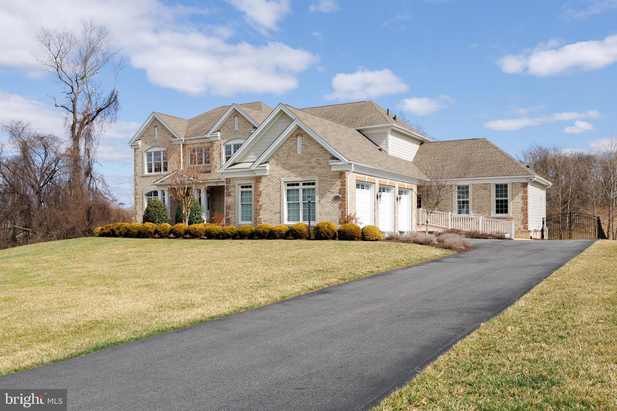 CATTAIL OVERLOOK - Residential
