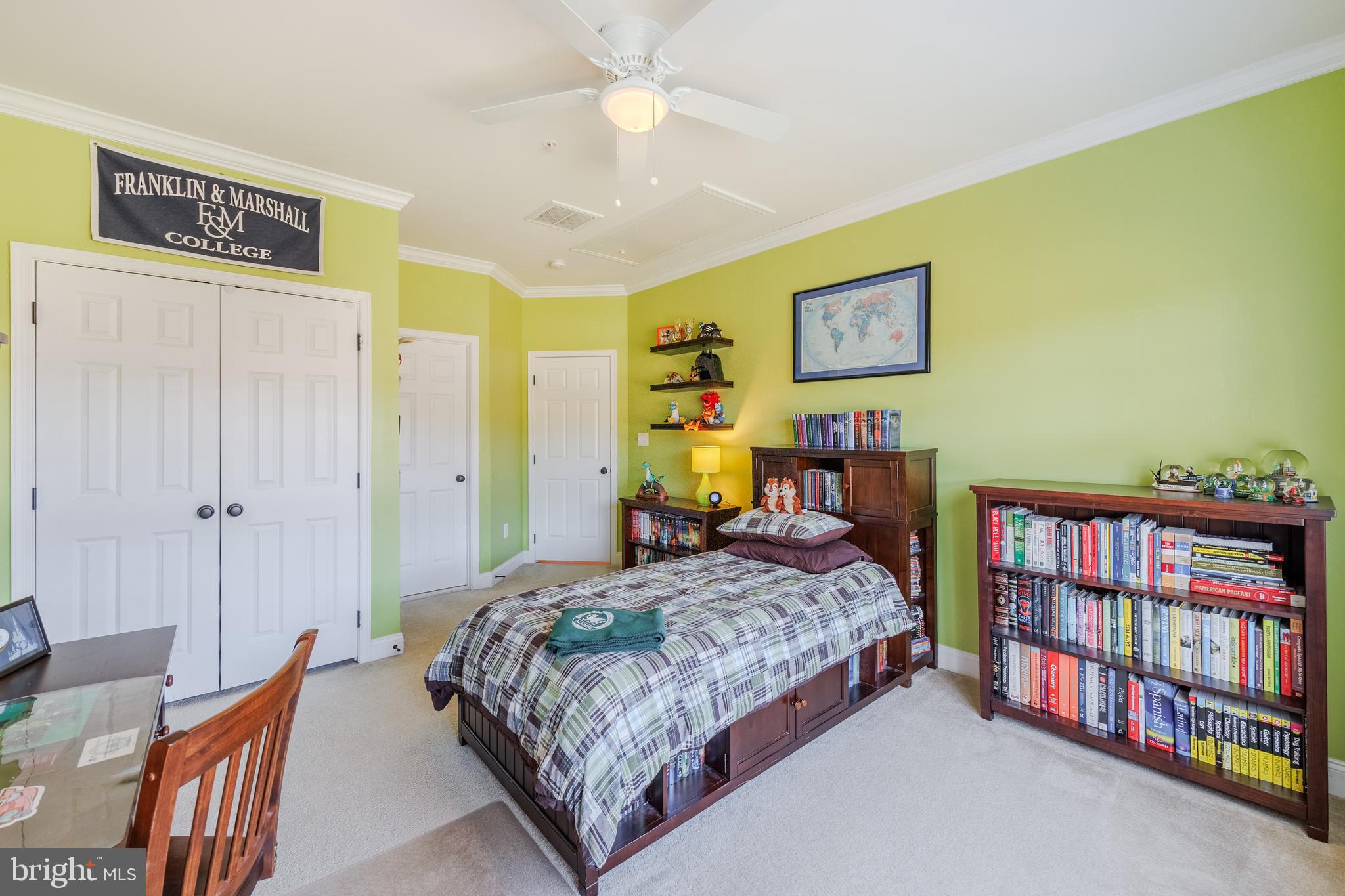 CATTAIL OVERLOOK - Residential