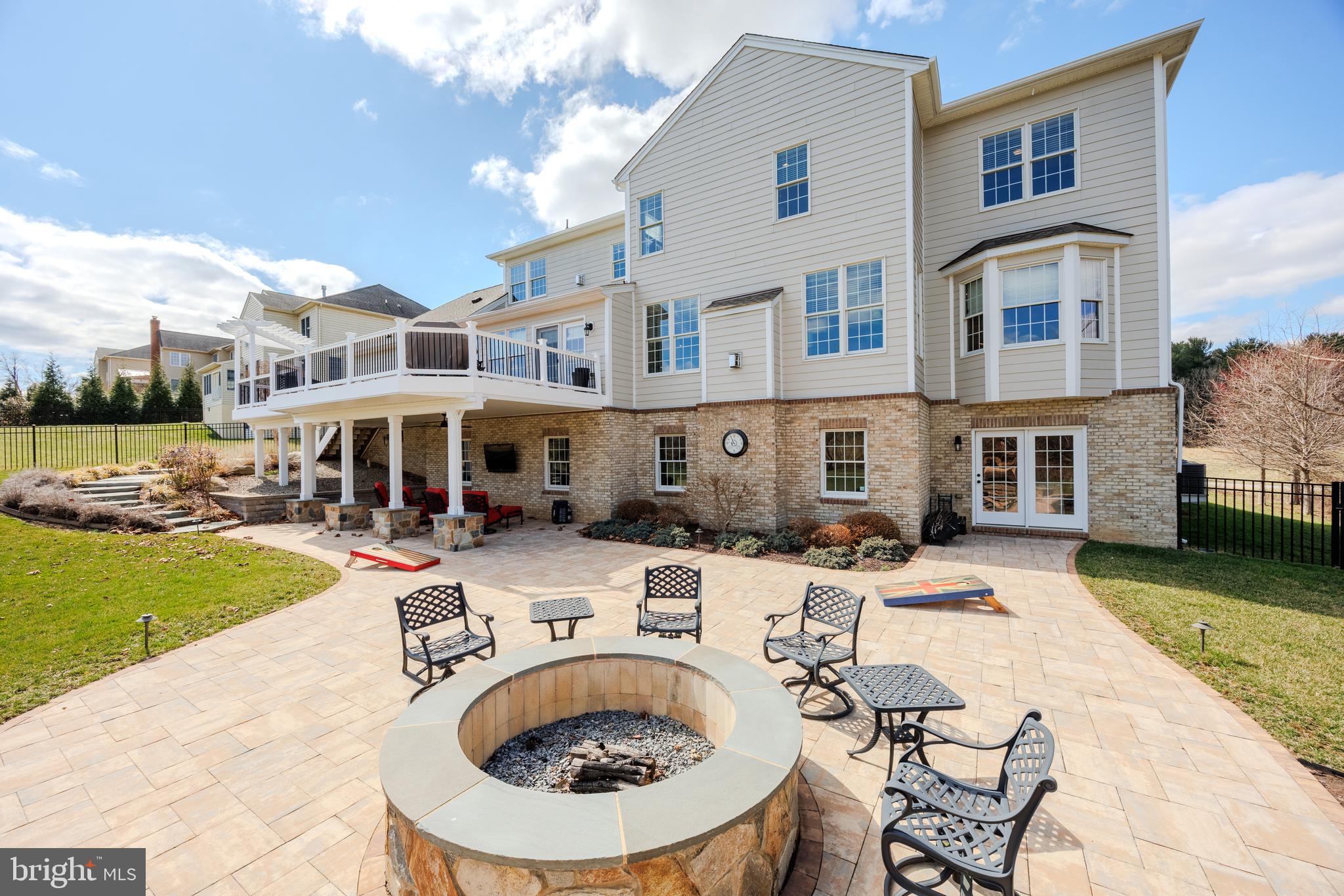 CATTAIL OVERLOOK - Residential