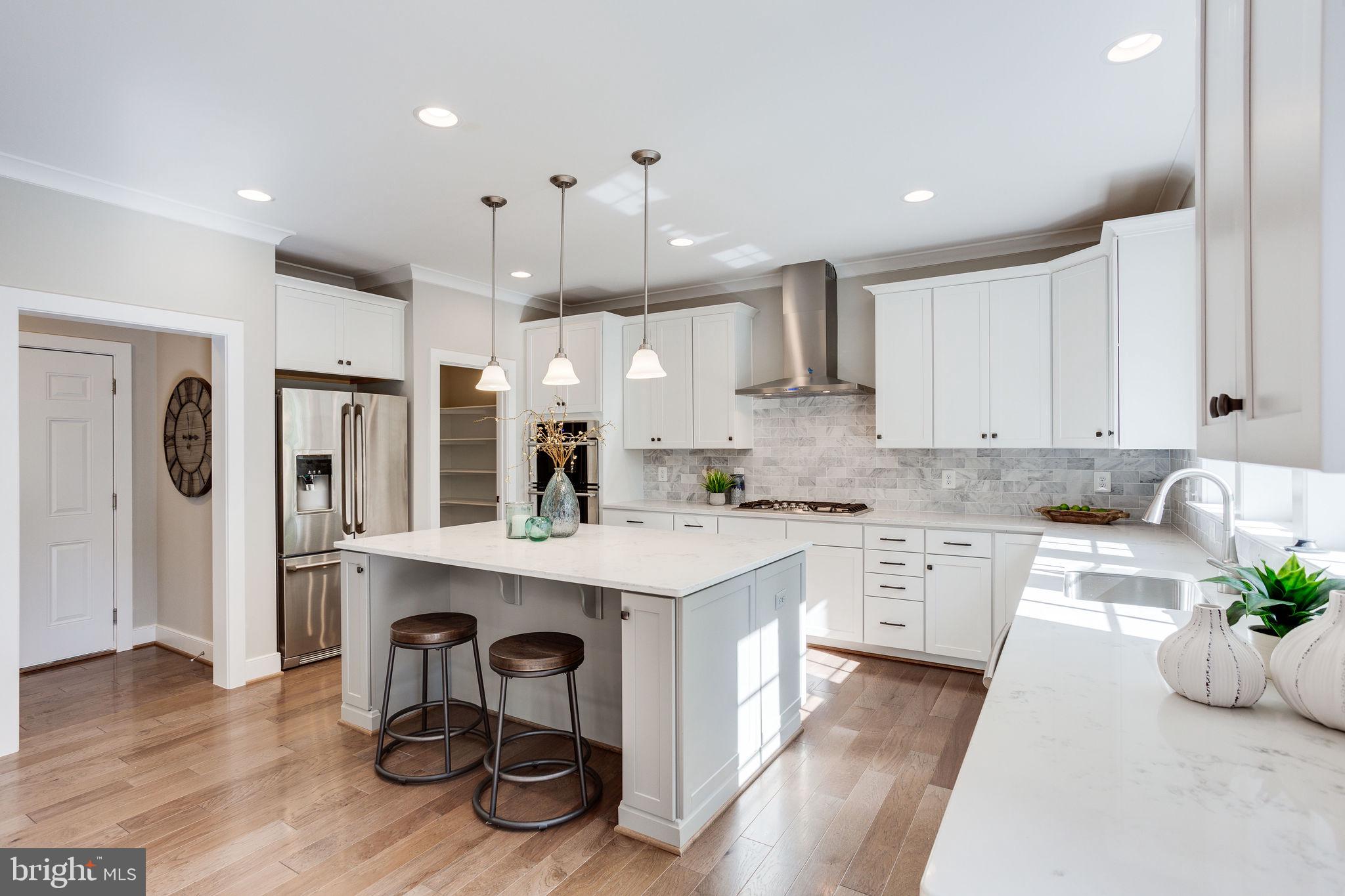 VIENNA WOODS - Residential