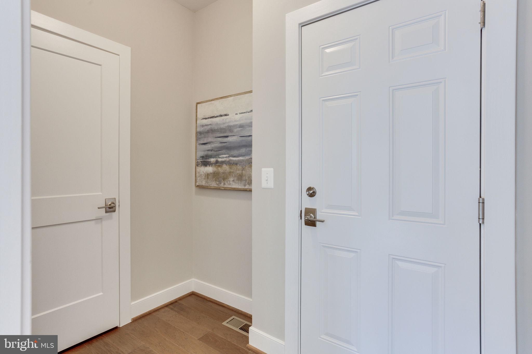 VIENNA WOODS - Residential