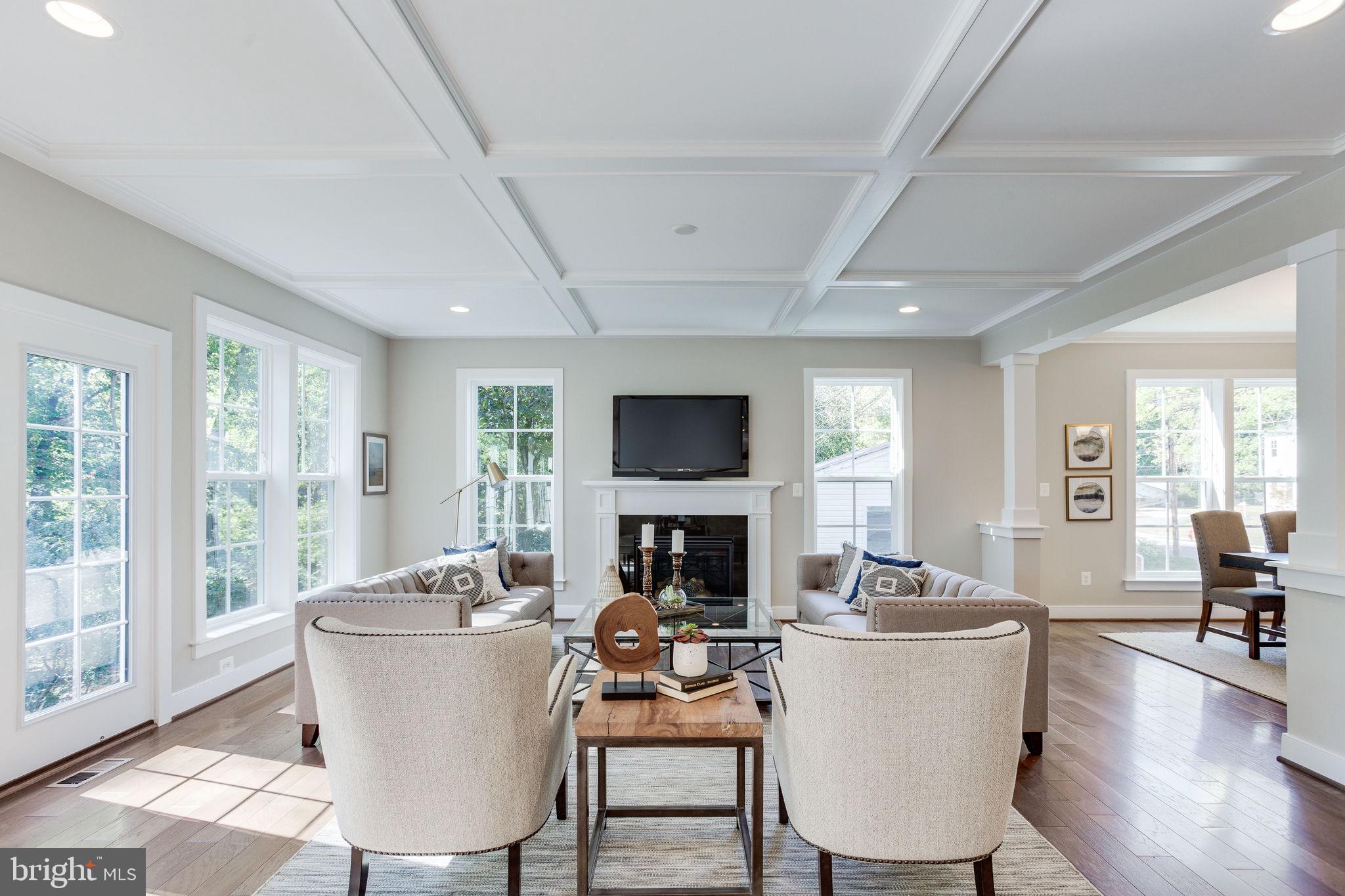 VIENNA WOODS - Residential