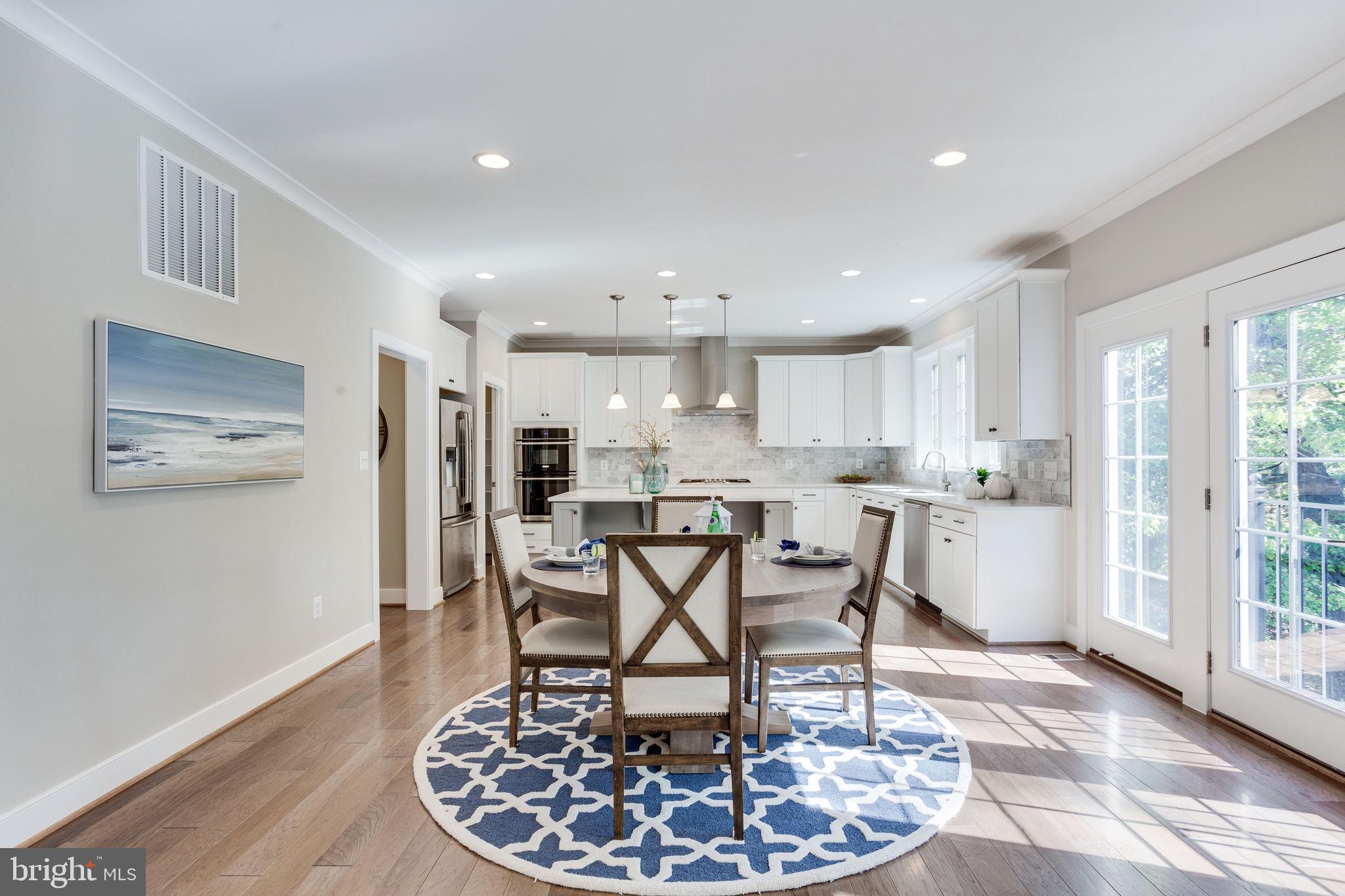 VIENNA WOODS - Residential