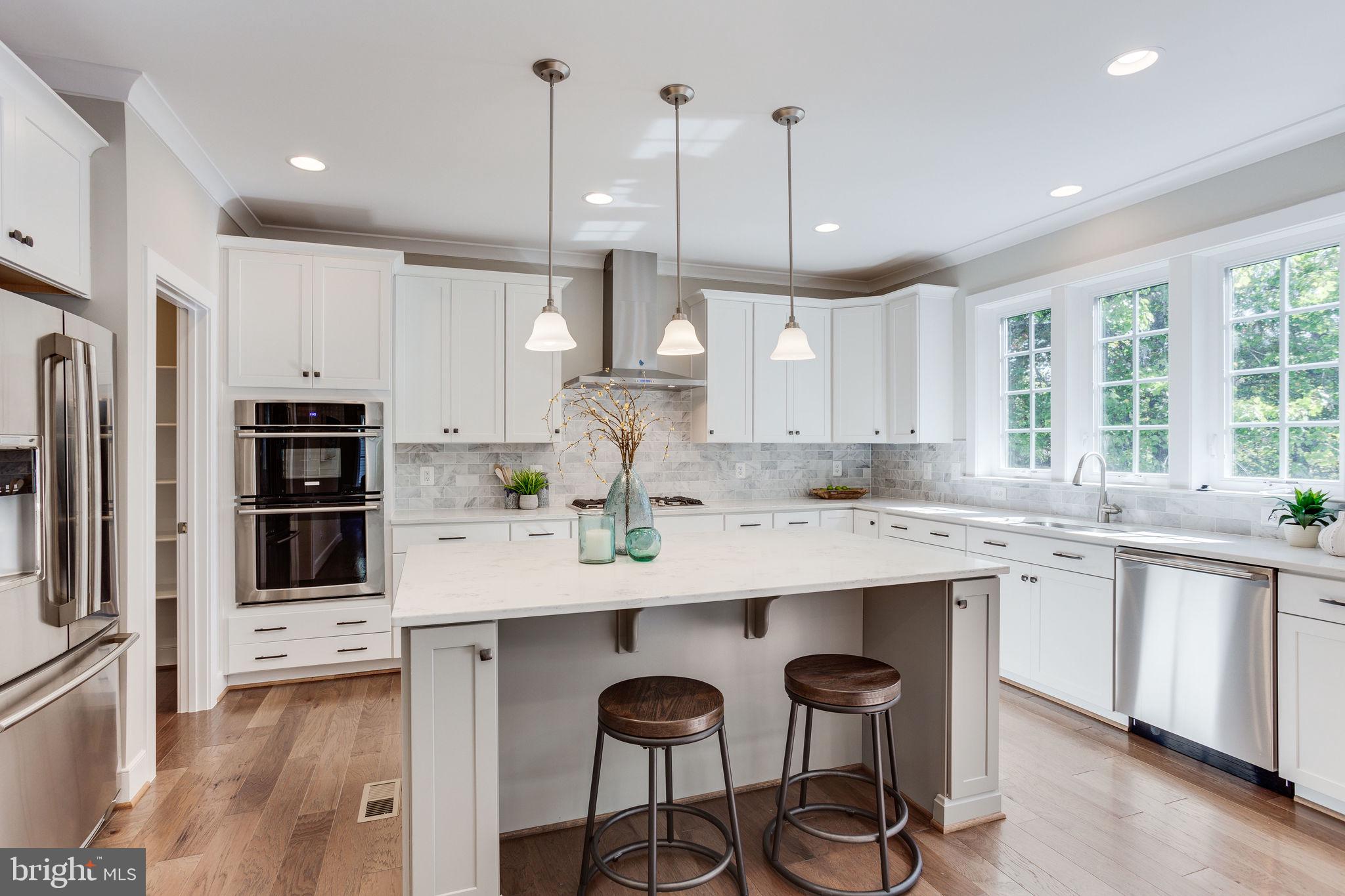 VIENNA WOODS - Residential