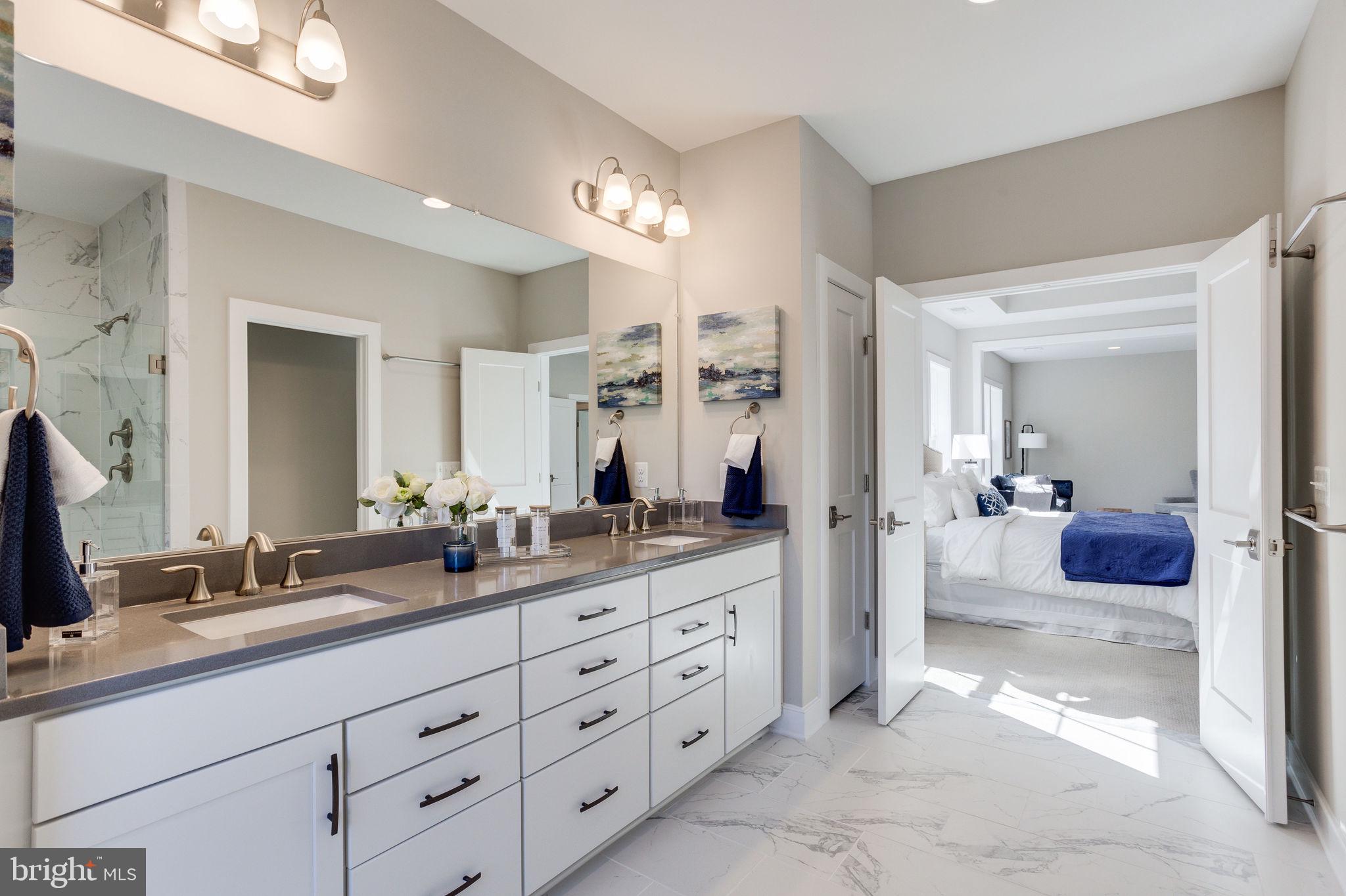 VIENNA WOODS - Residential