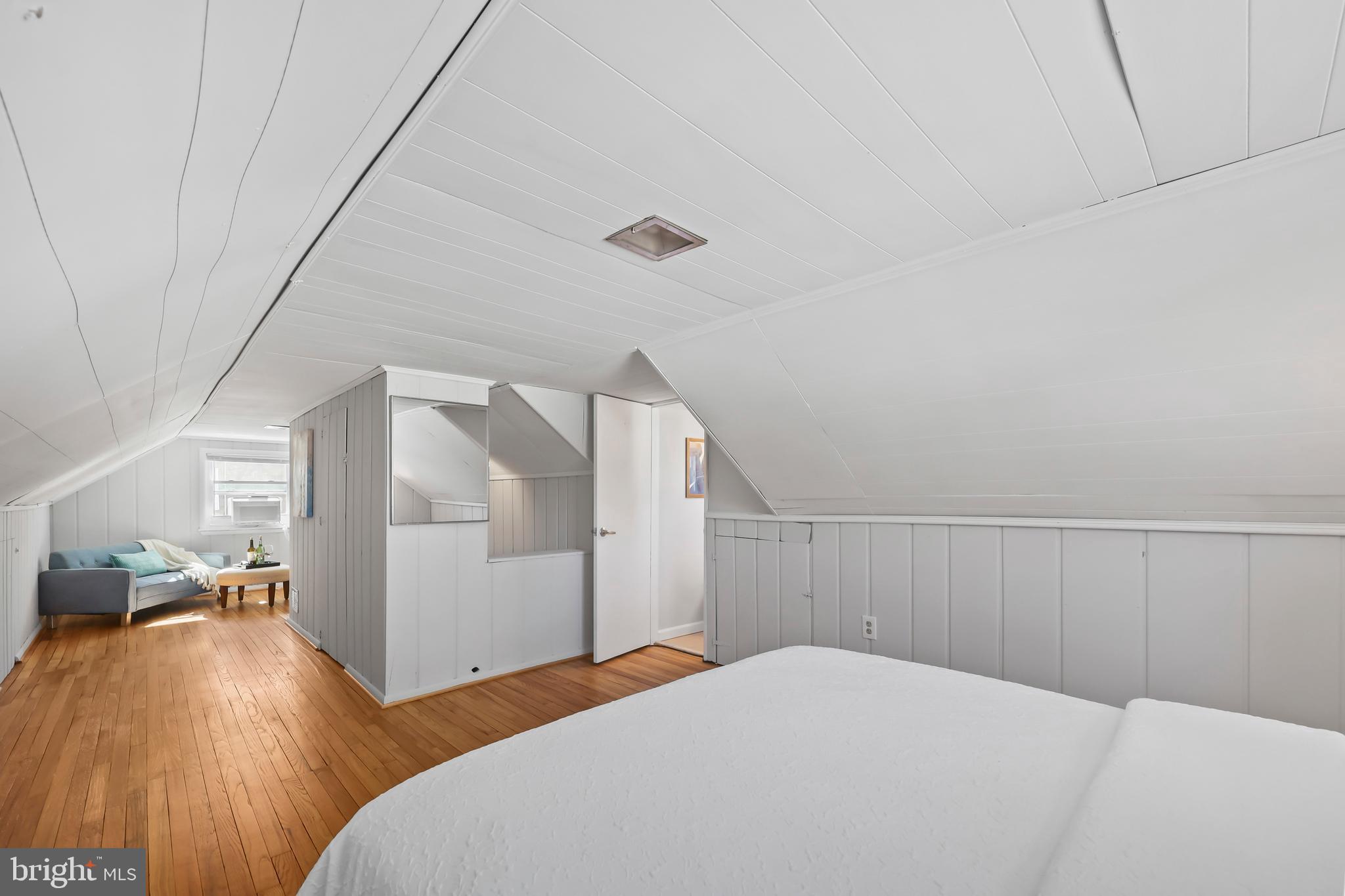 WEST LAWN - Residential