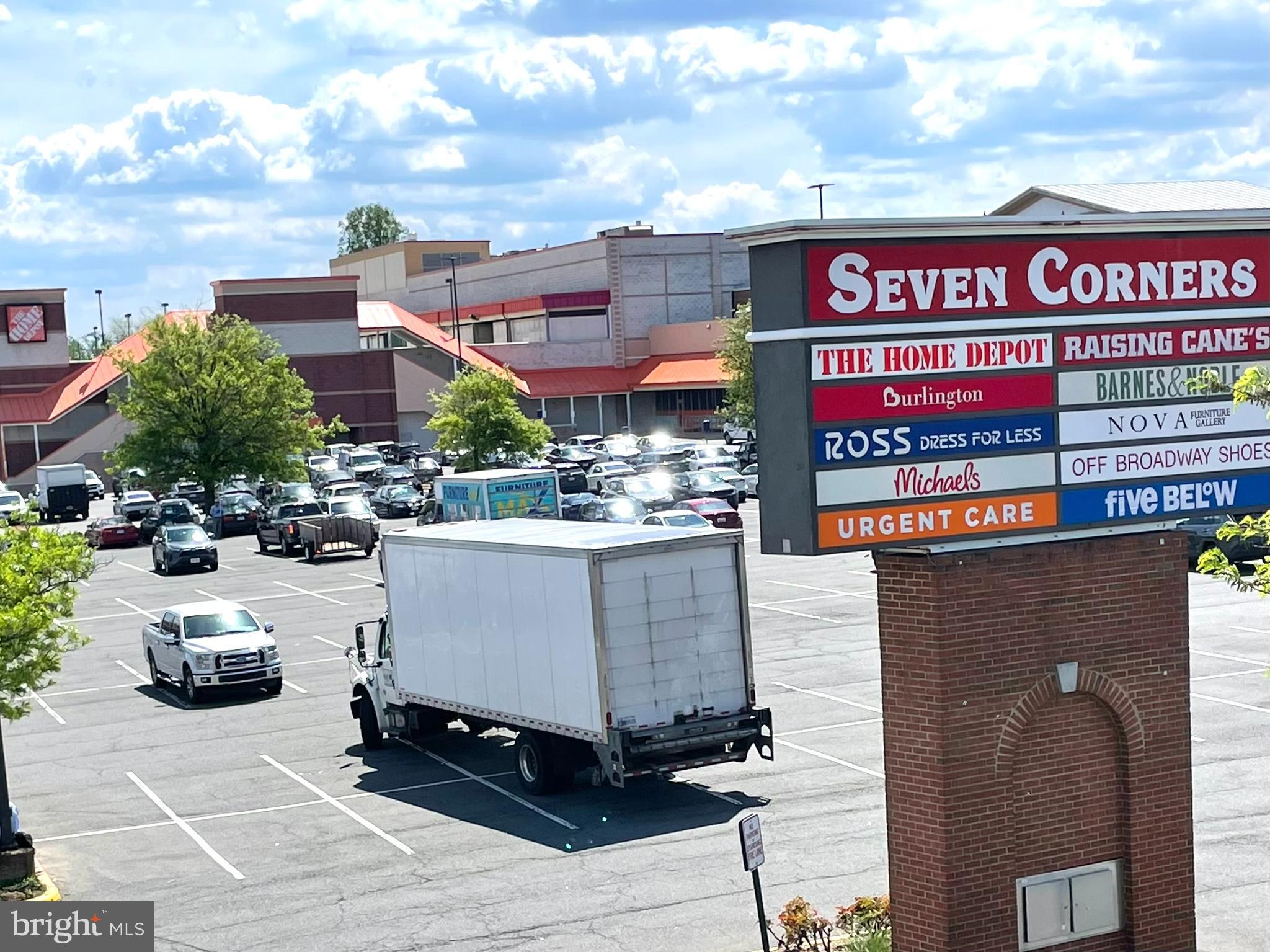 WEST LAWN - Residential